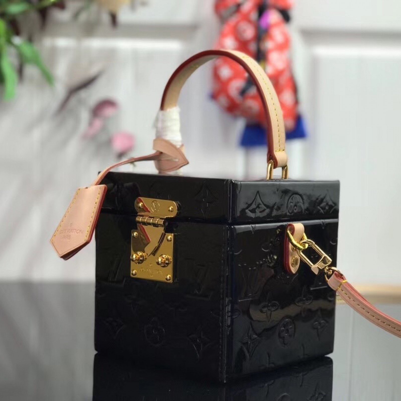 LV BLEECKER BOX M90461