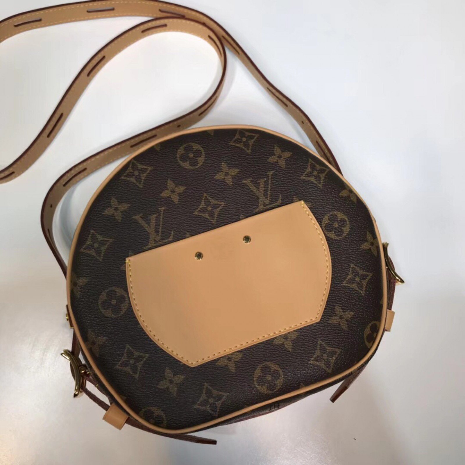 LV BOITE CHAPEAU SOUPLE Bag M52294