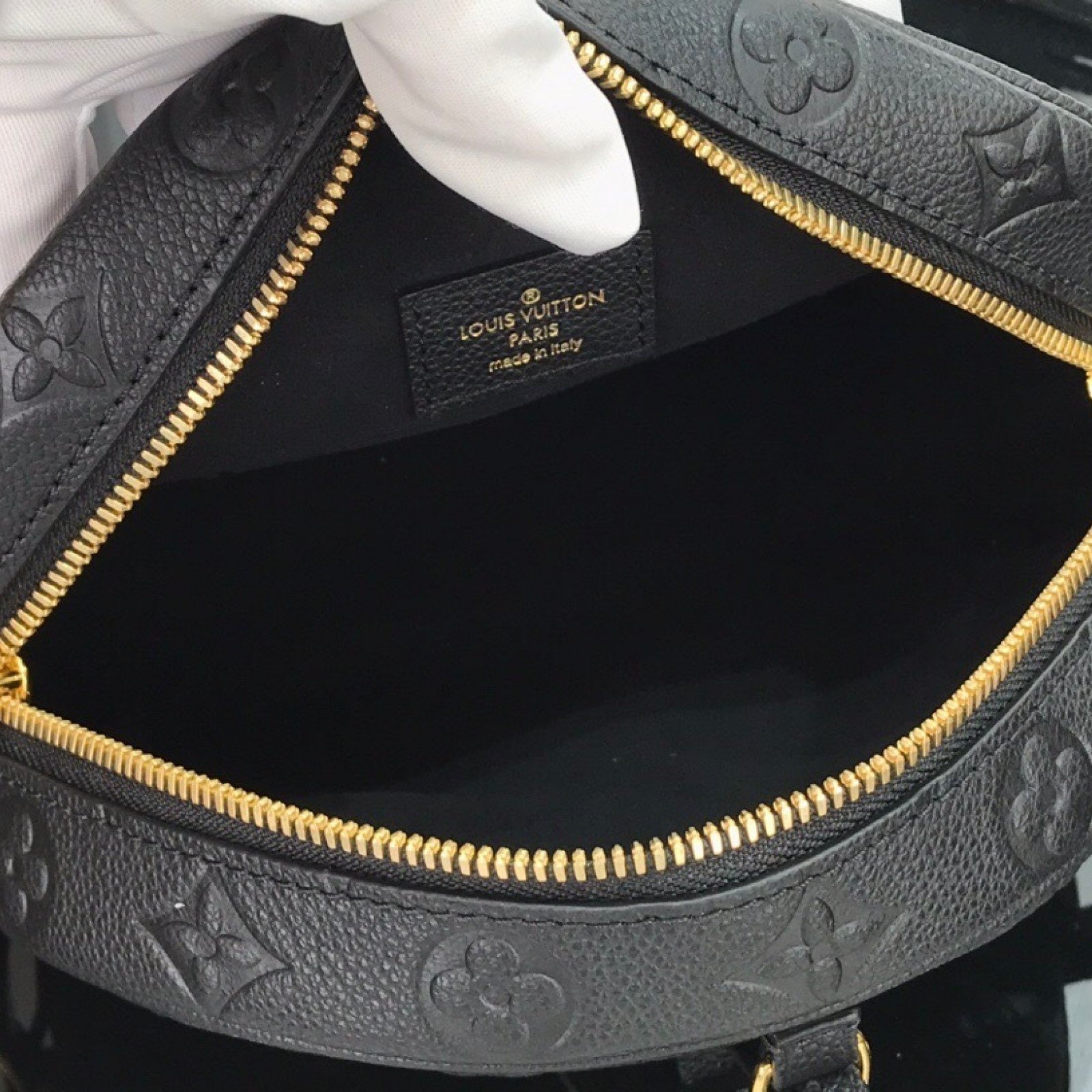 LV BOITE CHAPEAU SOUPLE MM M52294YH