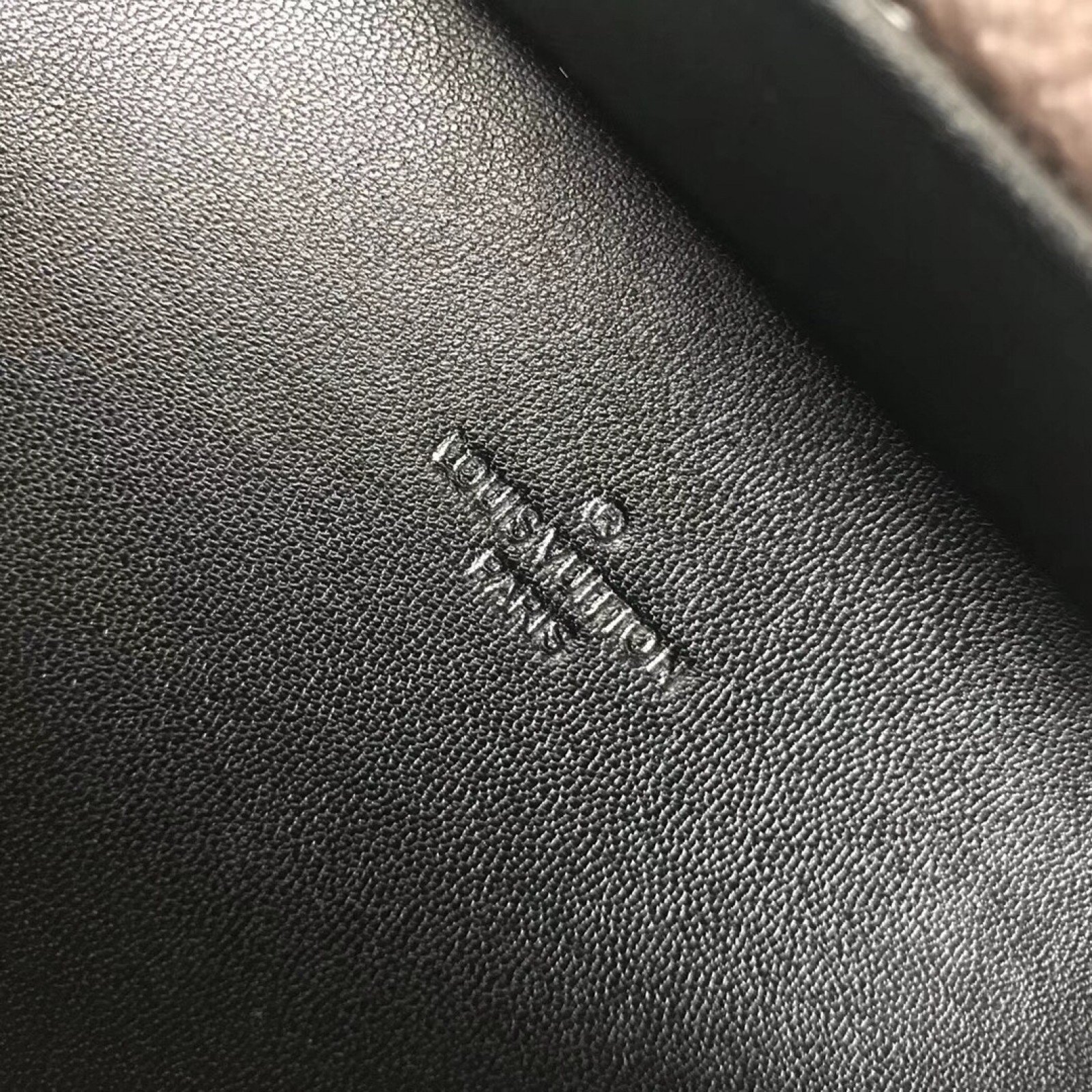 LV BOX Bag M44157