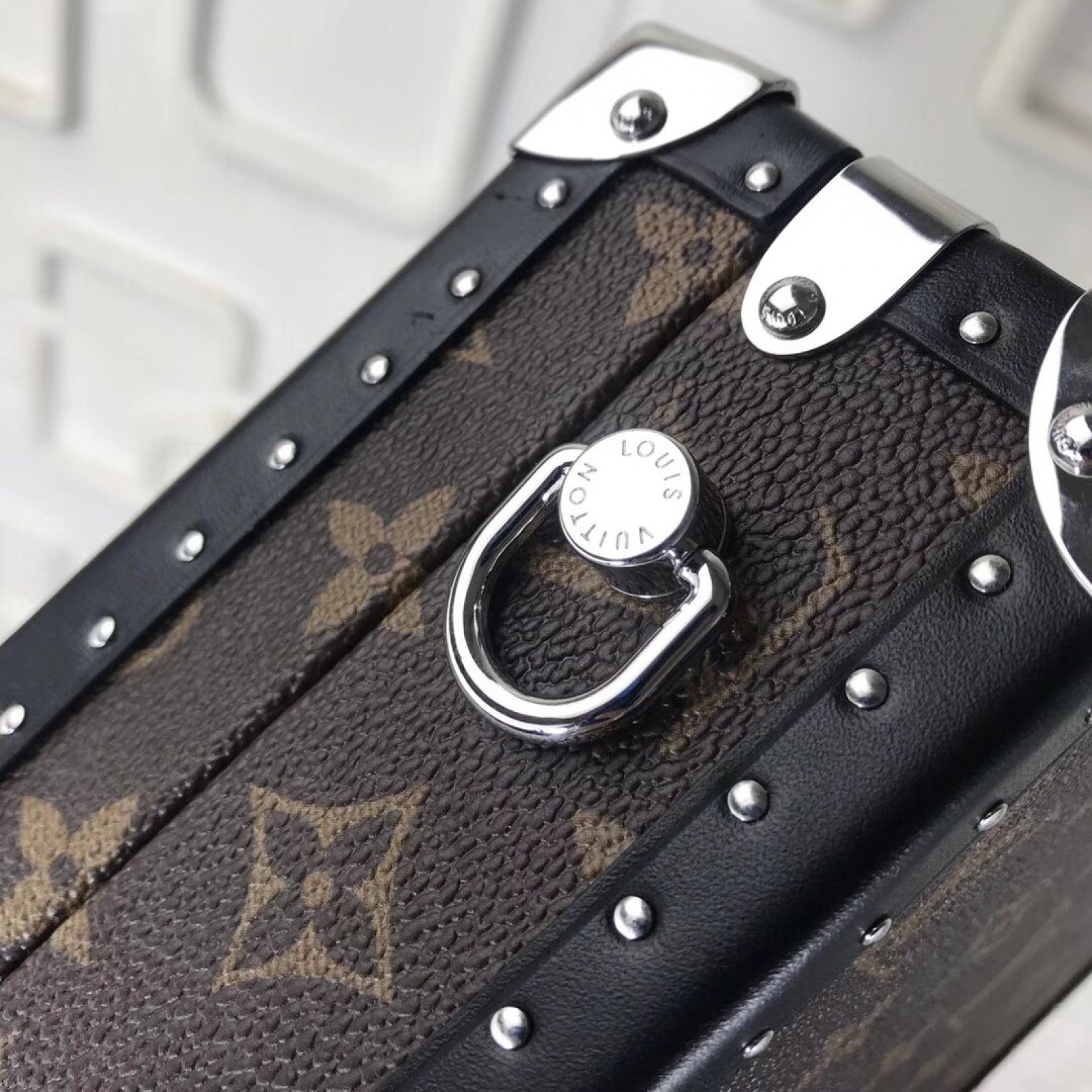 LV BOX Bag M44157