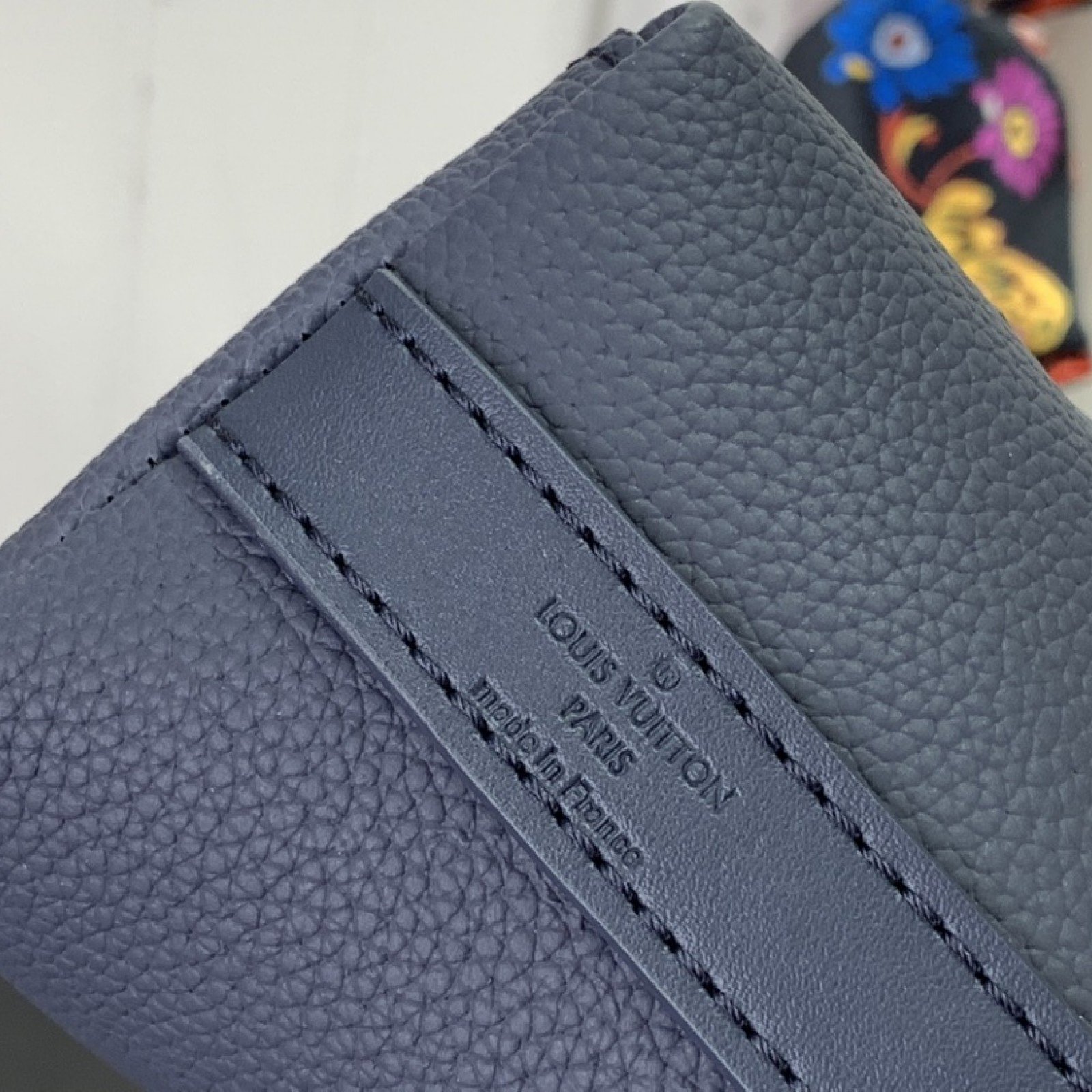 LV BRIEFCASE  M21440
