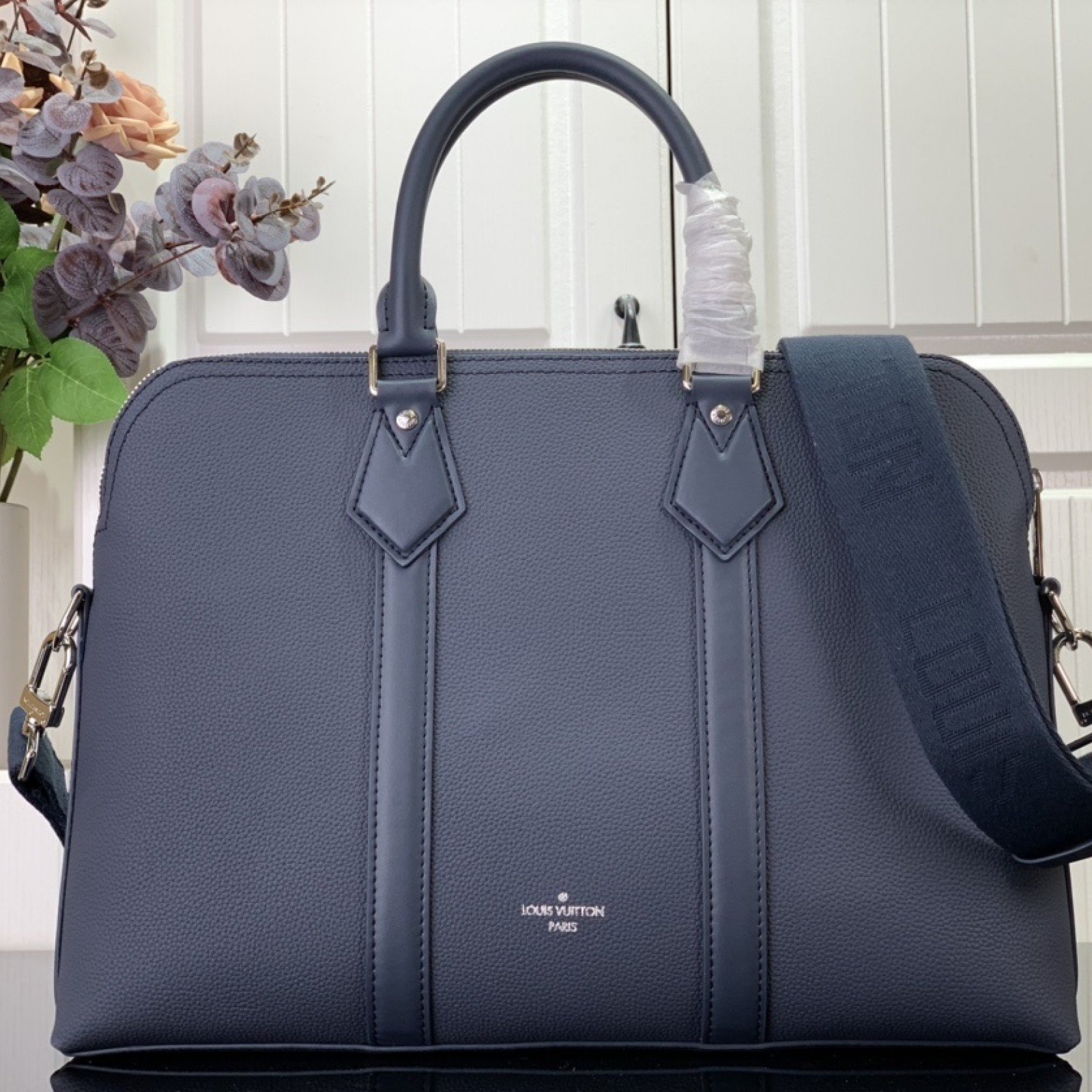 LV BRIEFCASE  M21440