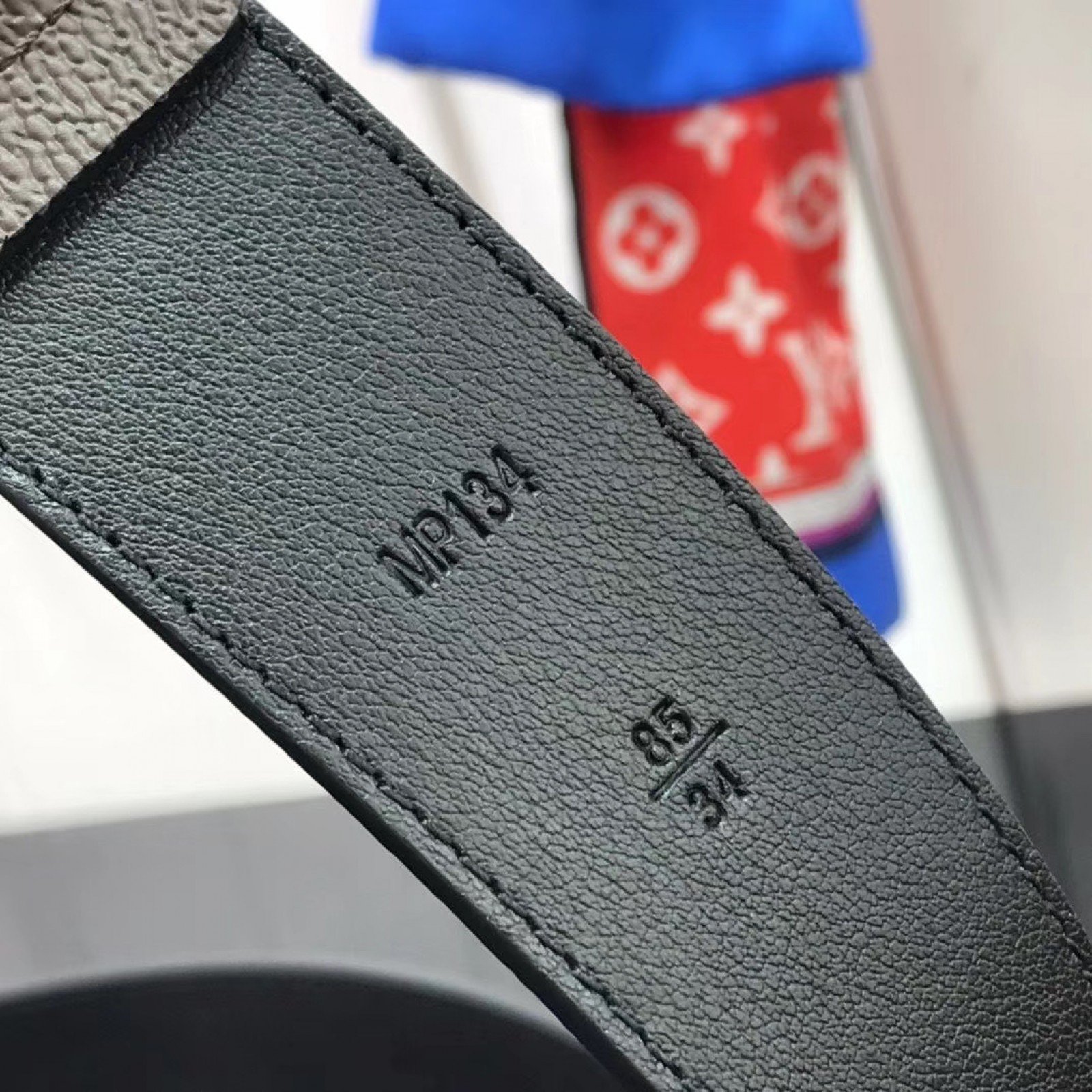 LV BUMBAG 111120D