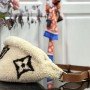 LV BUMBAG M55425