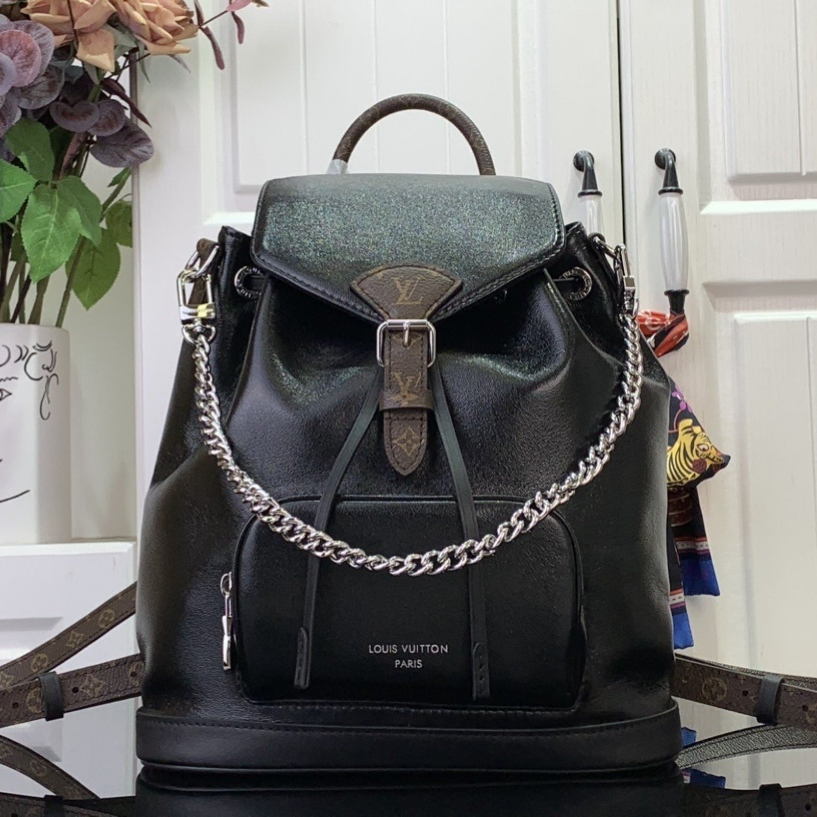 LV Bakcpack M12587