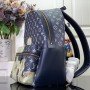 LV Bakcpack M23905