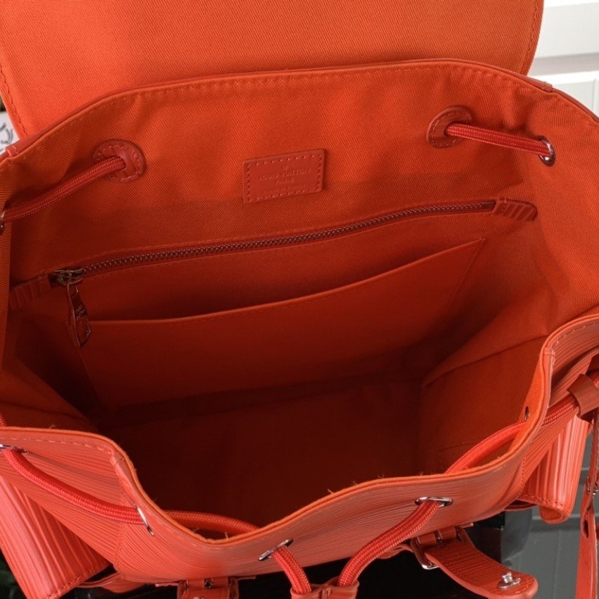 LV Bakcpack M41379