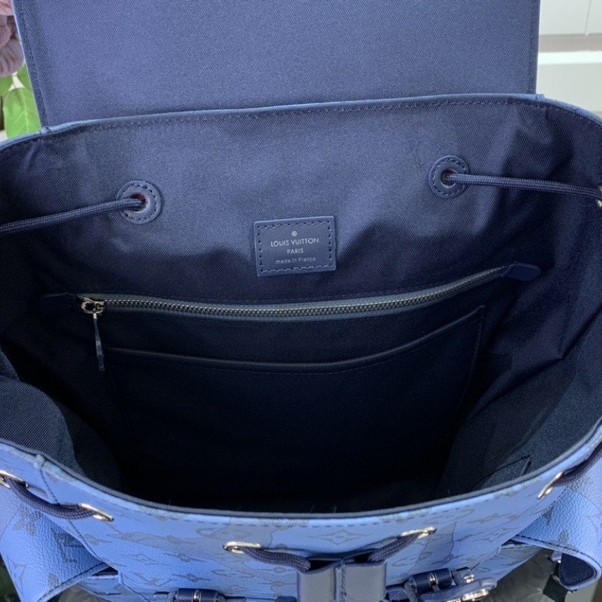 LV Bakcpack m22636