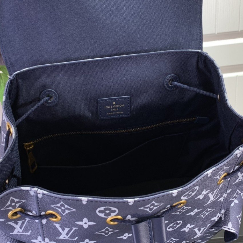 LV Bakcpack m41379A