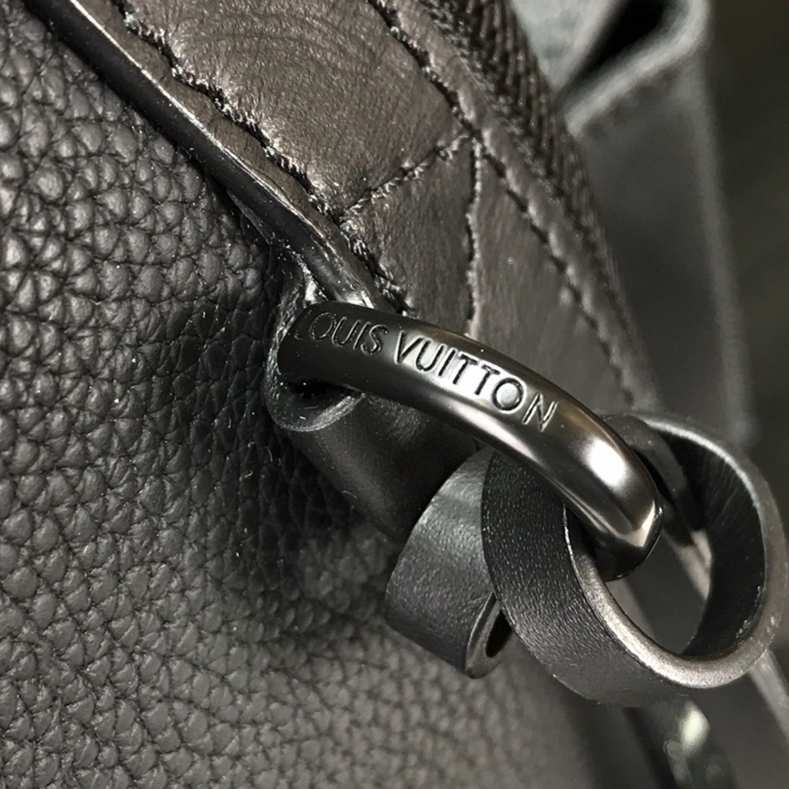 LV Bakcpack m57079