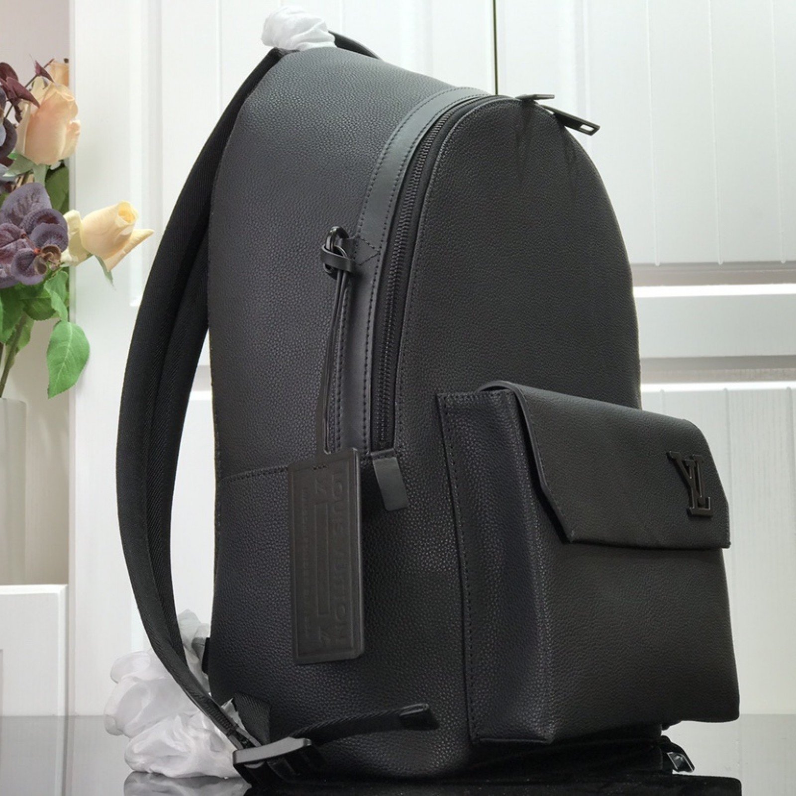 LV Bakcpack m57079