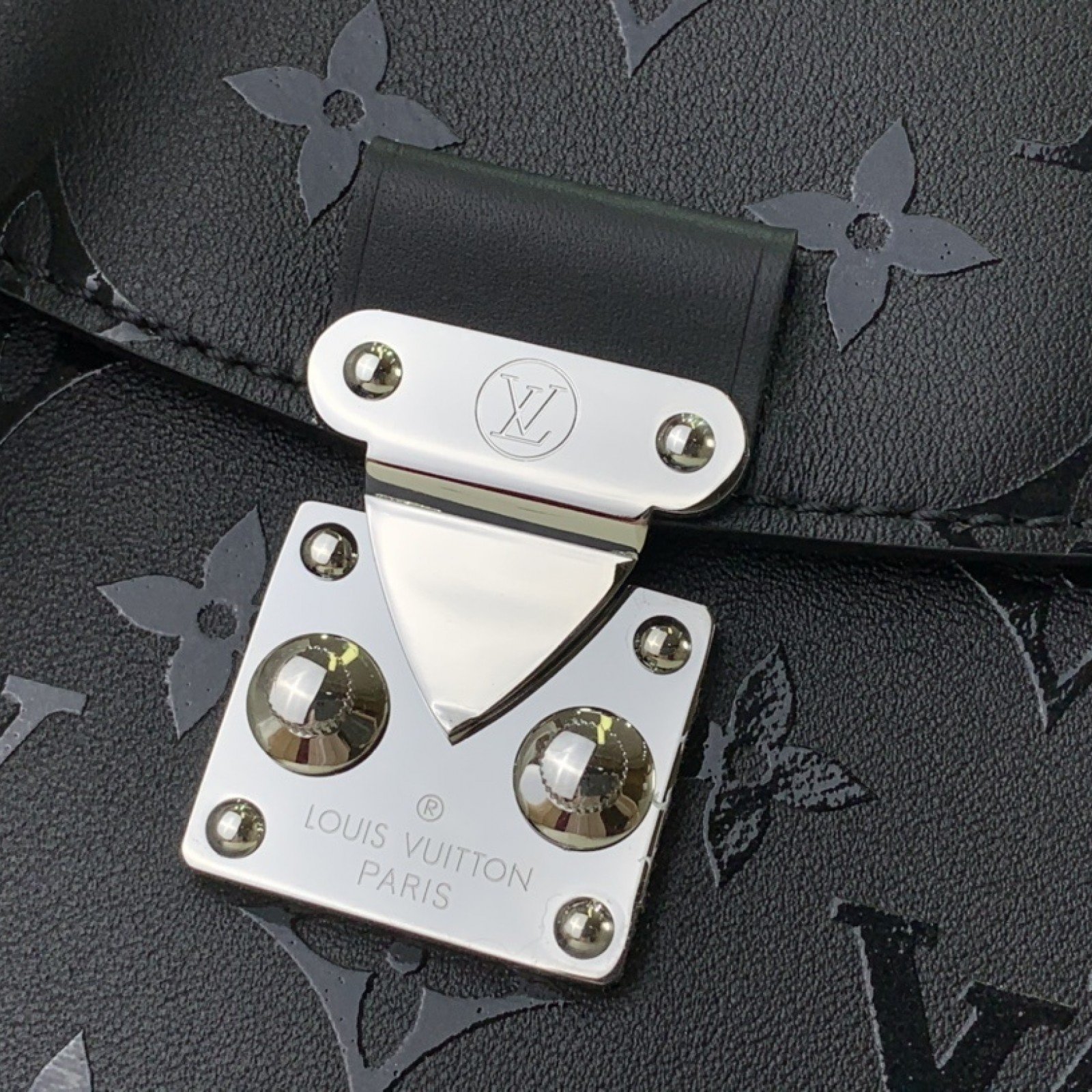 LV CAMERA BOX  m11269