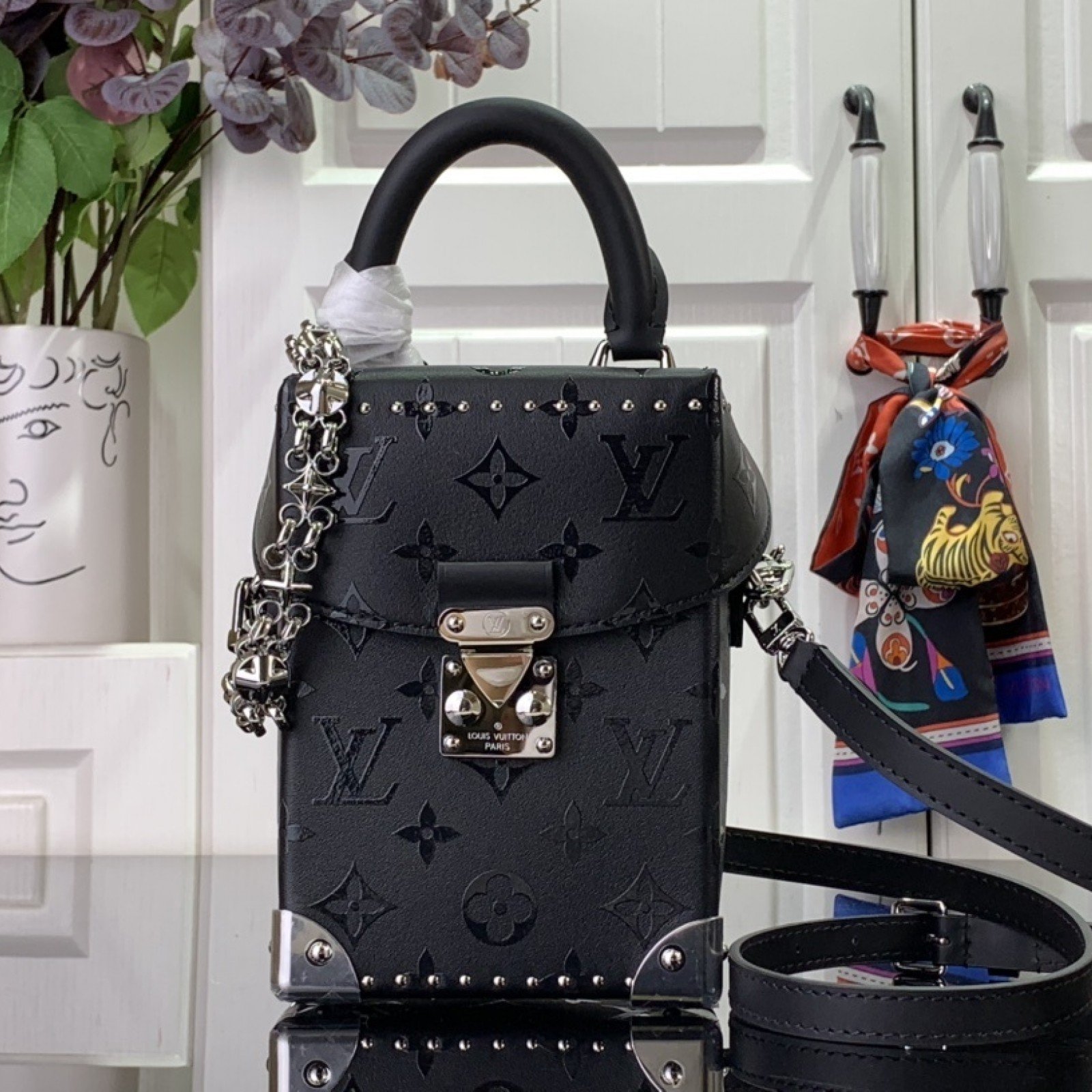 LV CAMERA BOX  m11269