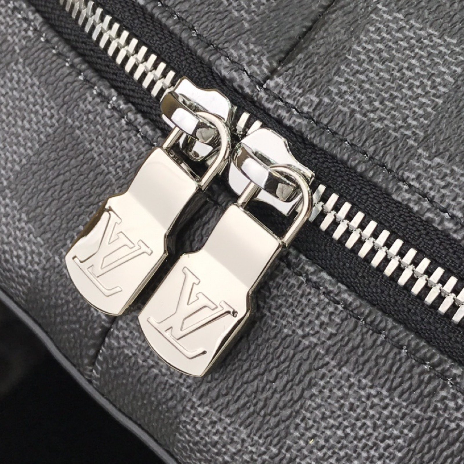 LV CAMPUS BACKPACK N50009