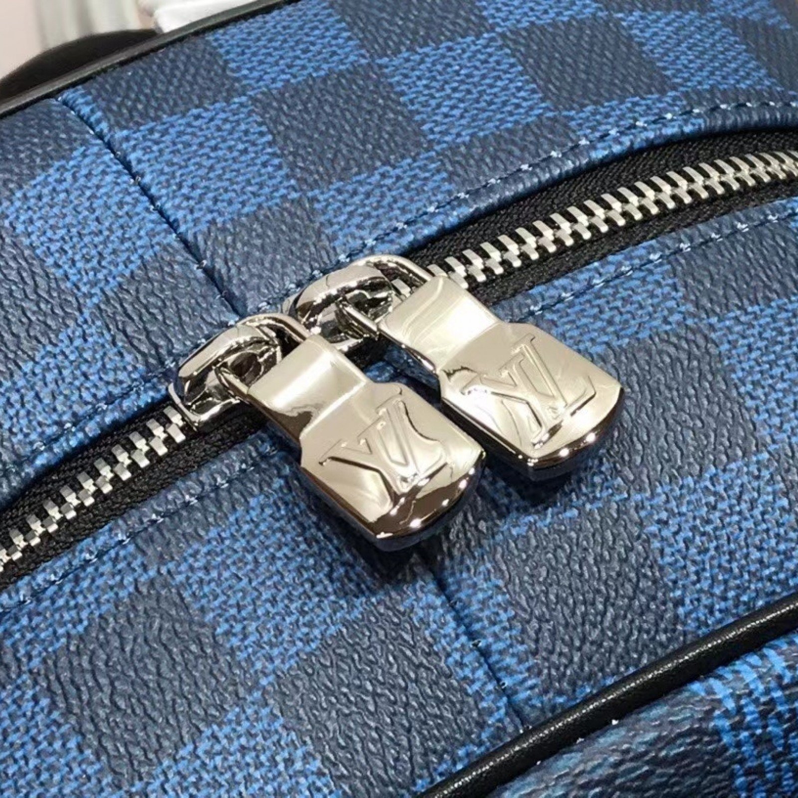 LV CAMPUS BACKPACK N50009