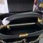 LV CAPUCINES  m12935