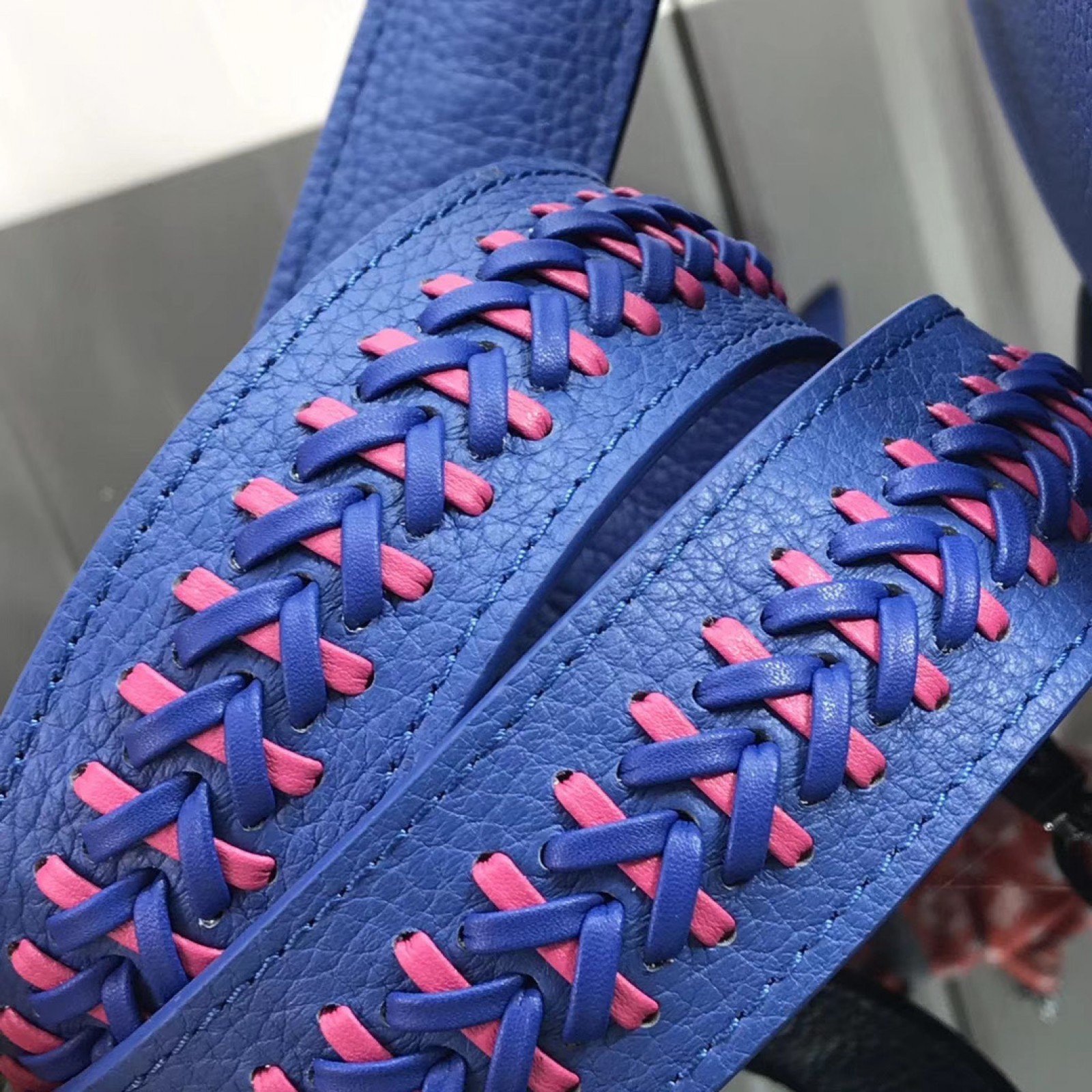 LV CAPUCINES BB M55236