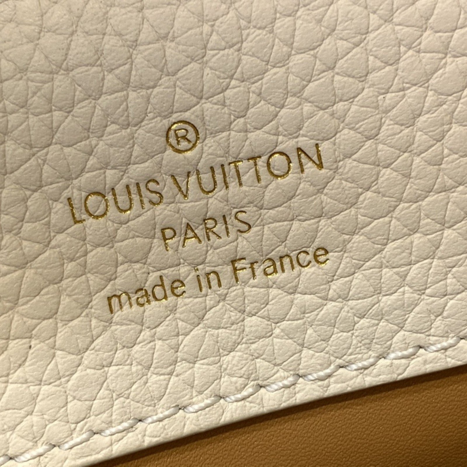 LV CAPUCINES BB m25466