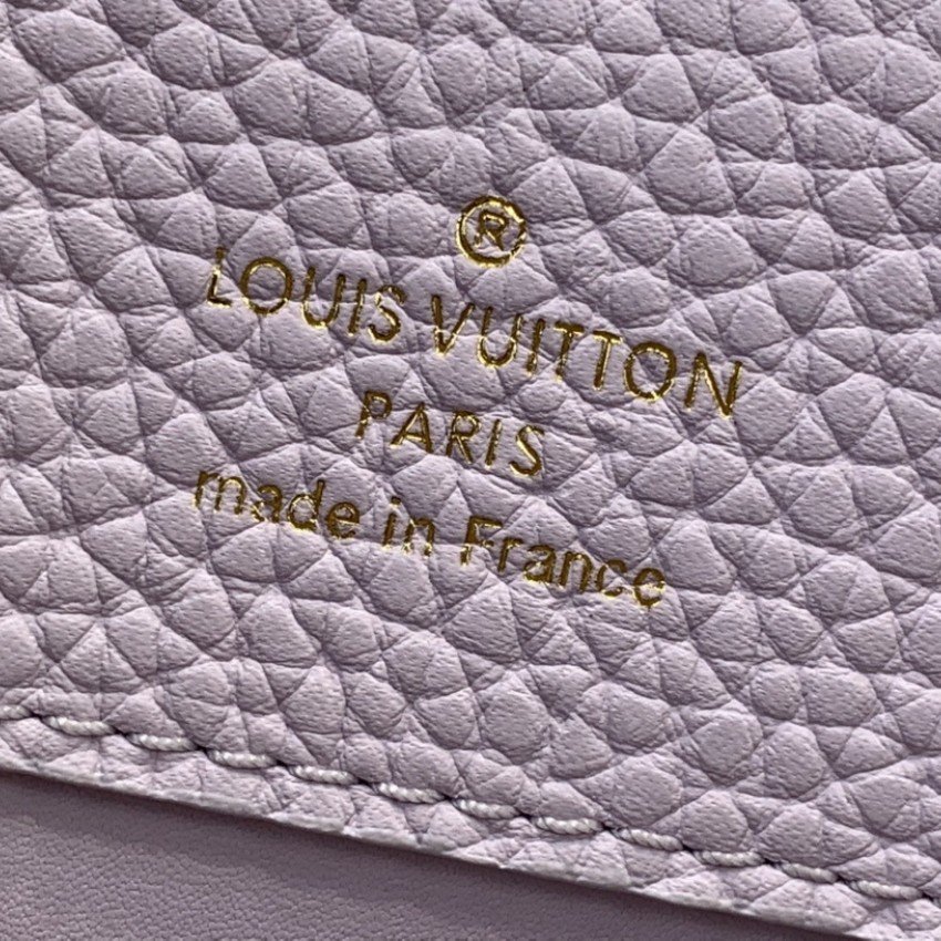 LV CAPUCINES EAST-WEST m25476