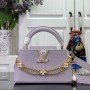 LV CAPUCINES EAST-WEST m25476