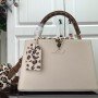 LV CAPUCINES MM M58575