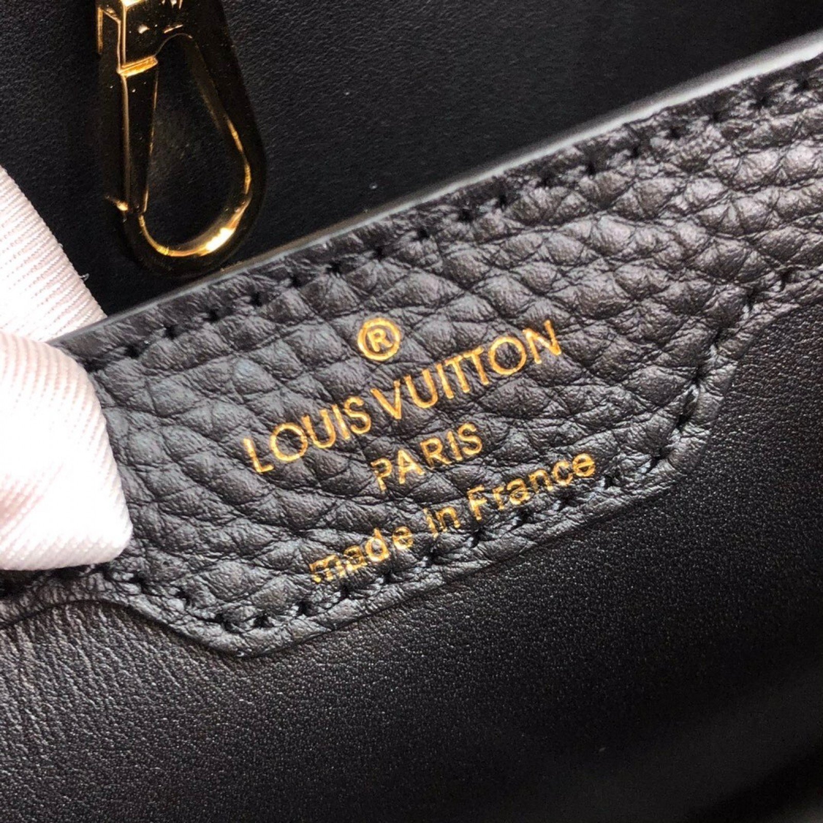 LV CAPUCINES PM M42259