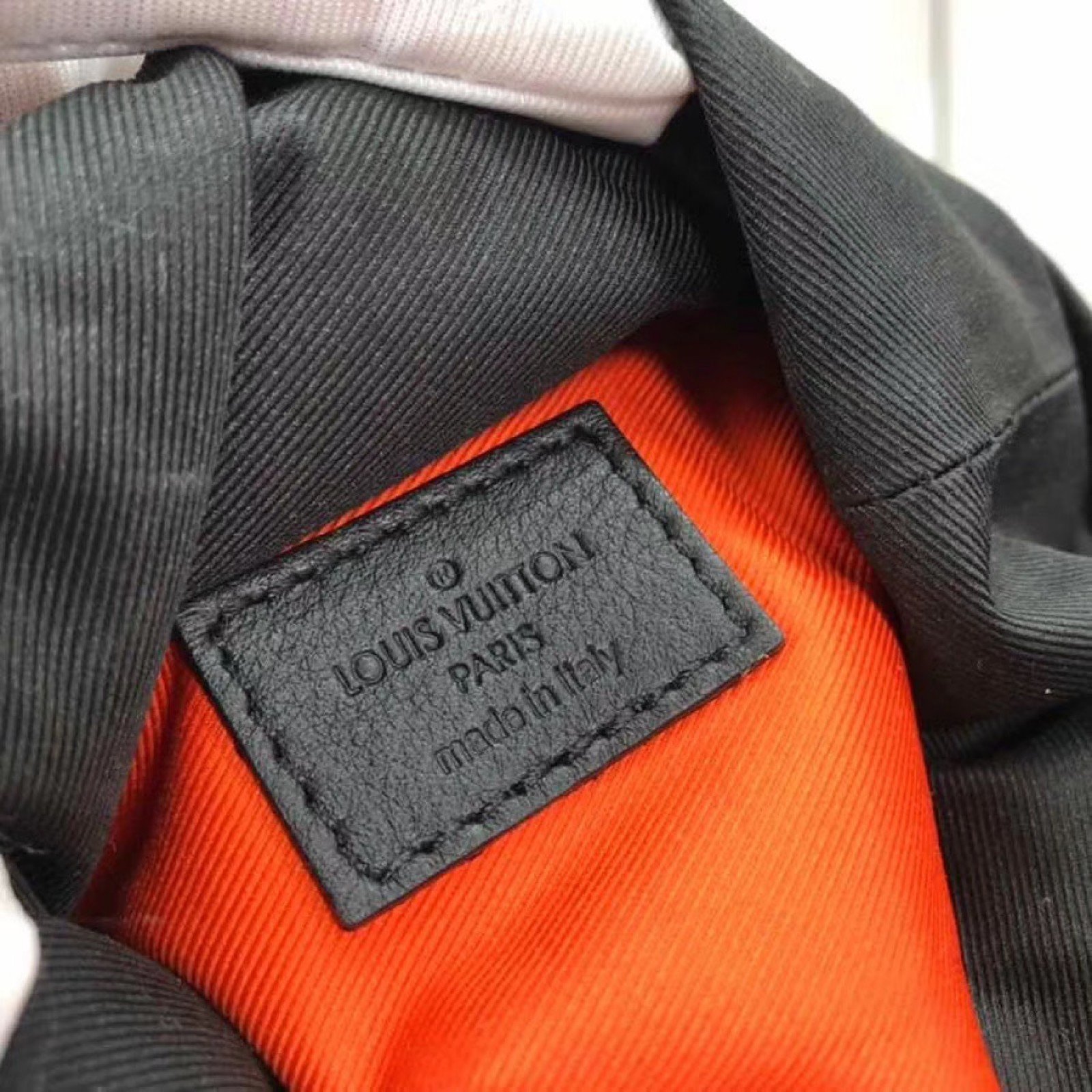 LV CHALE NANO BAG M44628