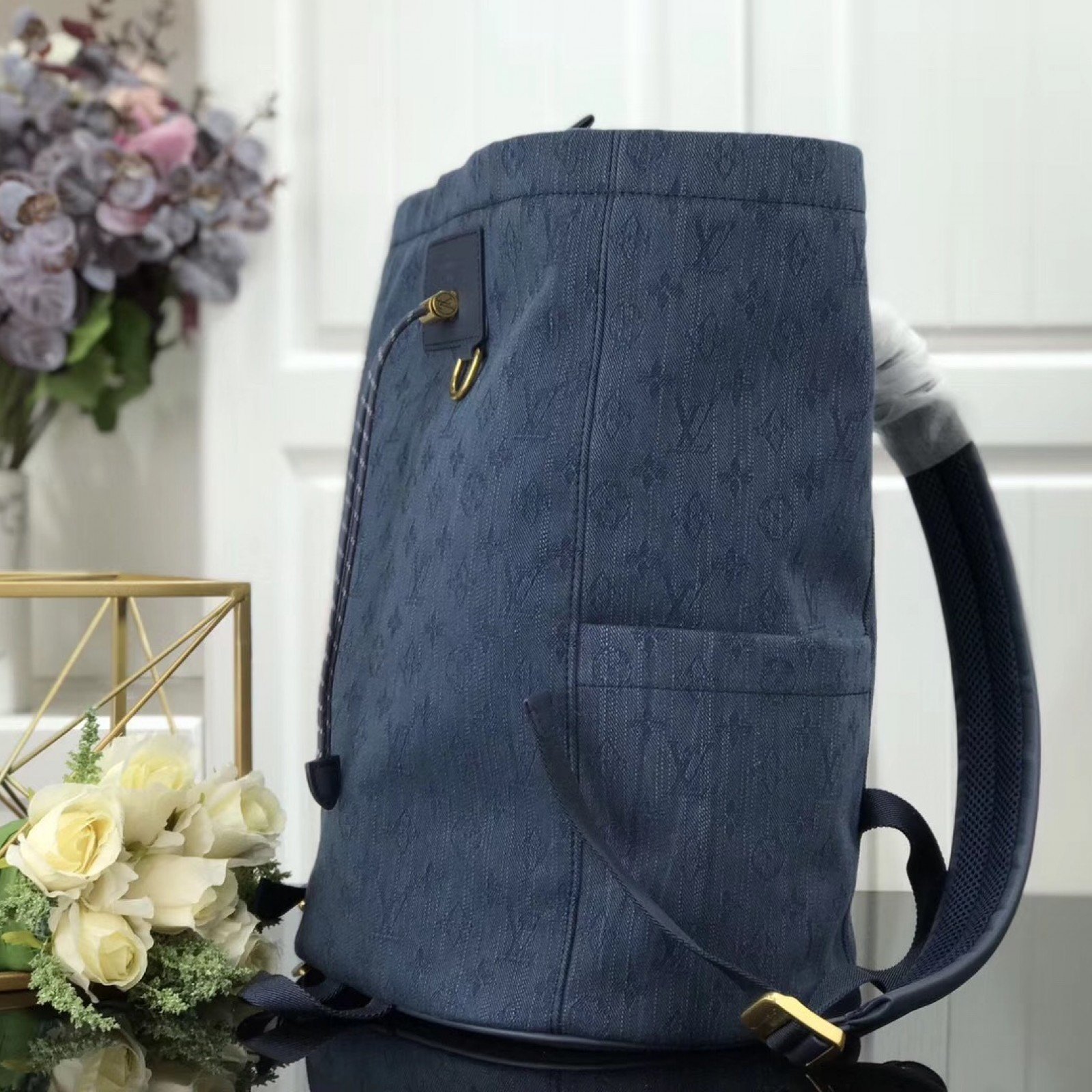 LV CHALK BACKPACK M44617