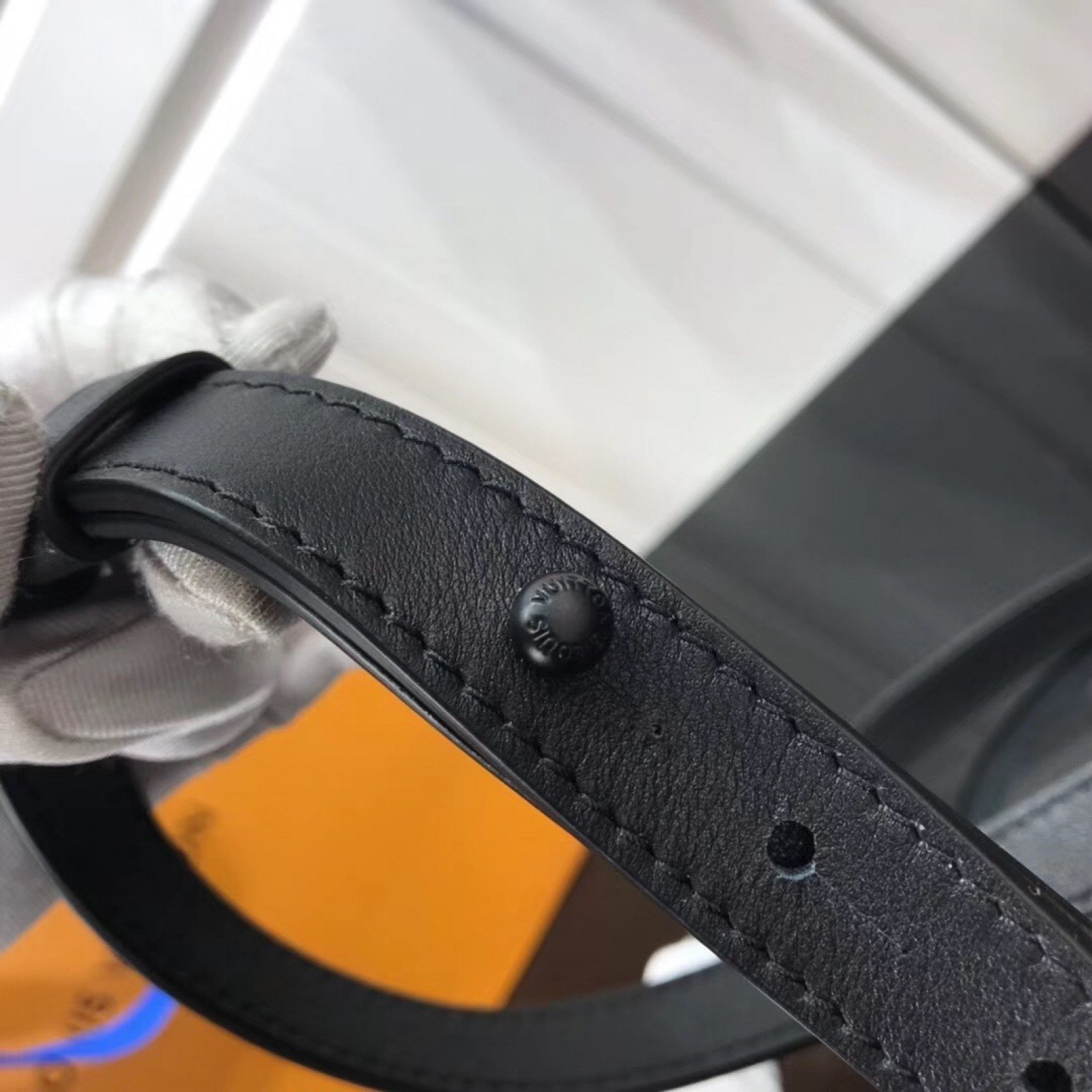 LV CHALK NANO BAG M44631