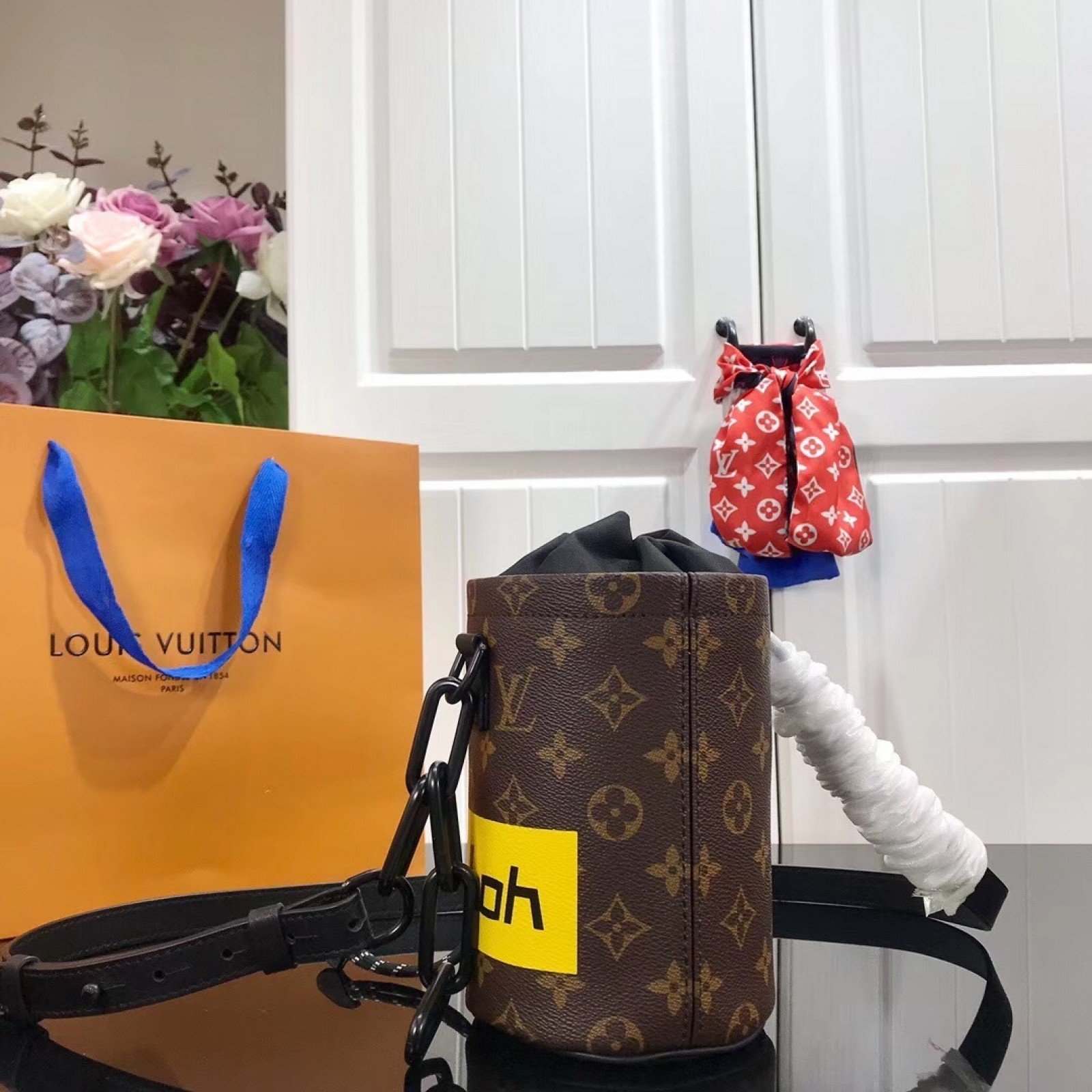 LV CHALK NANO BAG M44631