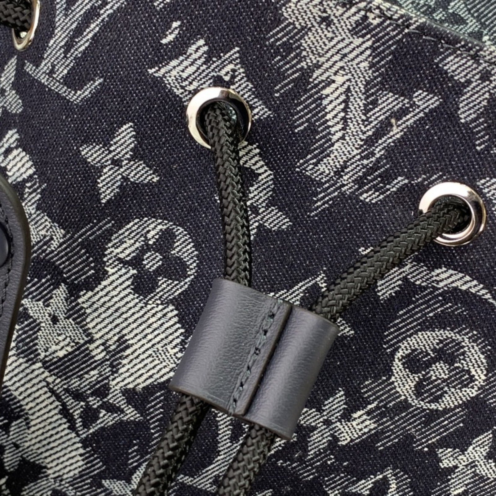 LV CHRISTOPHER BACKPACK M57280