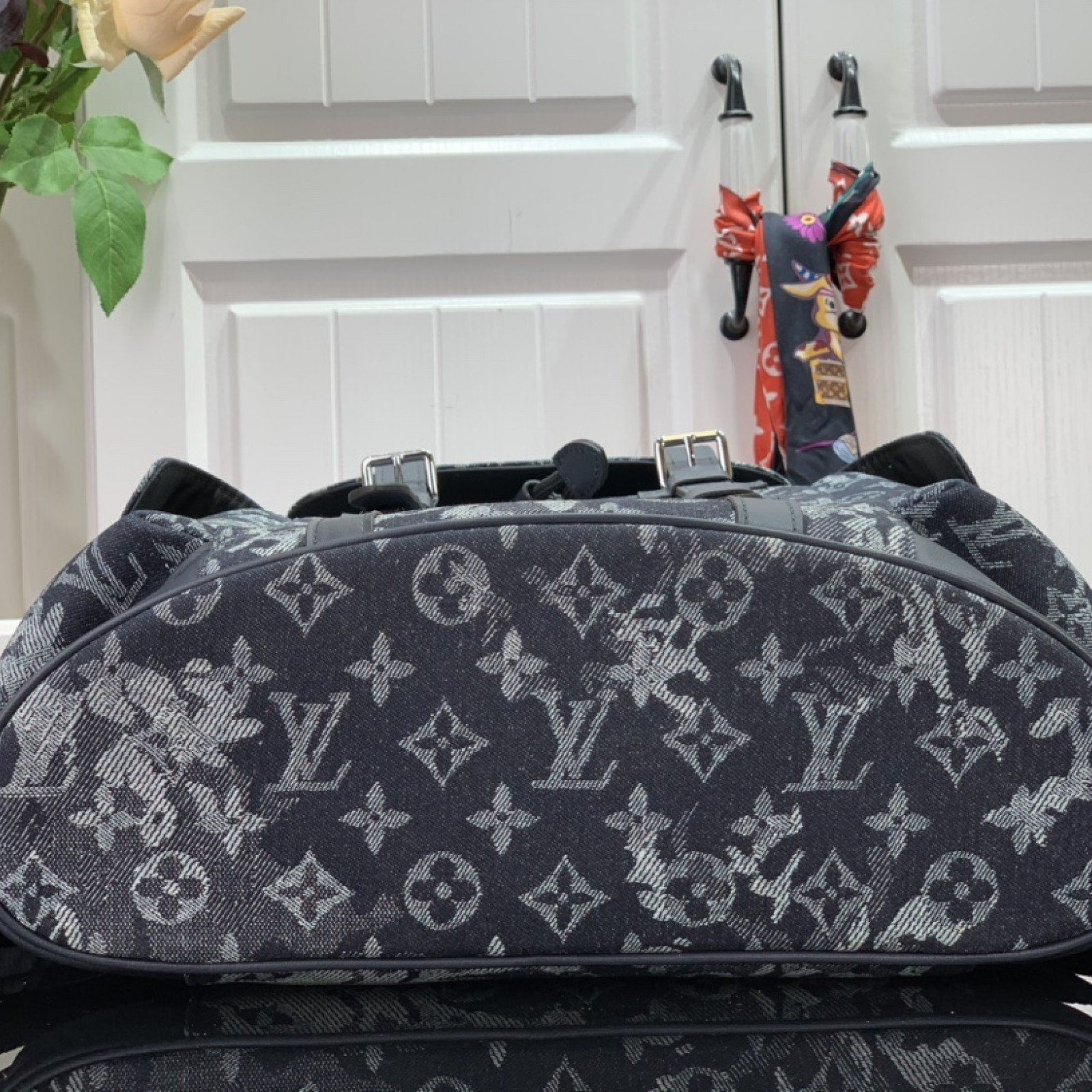 LV CHRISTOPHER BACKPACK M57280
