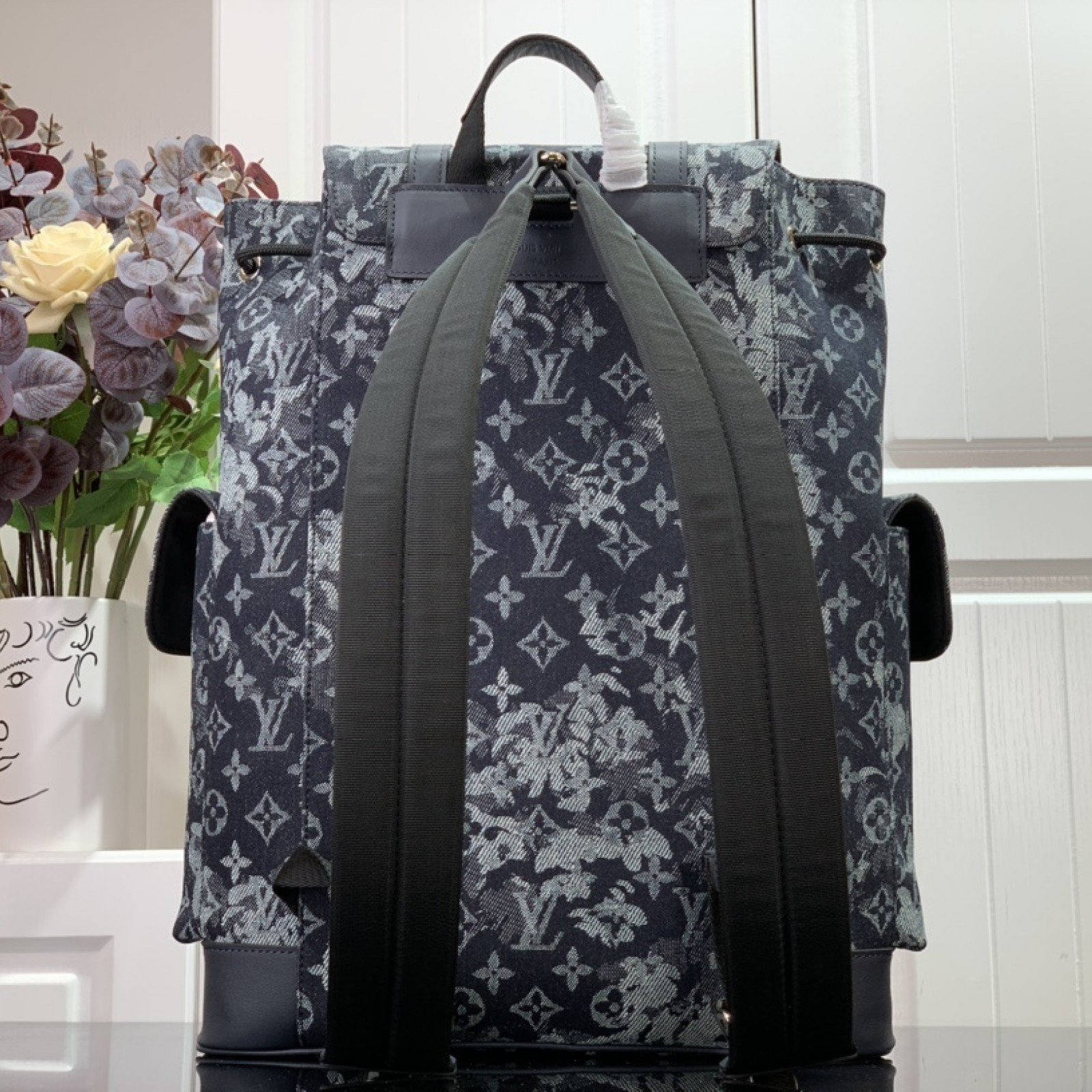LV CHRISTOPHER BACKPACK M57280