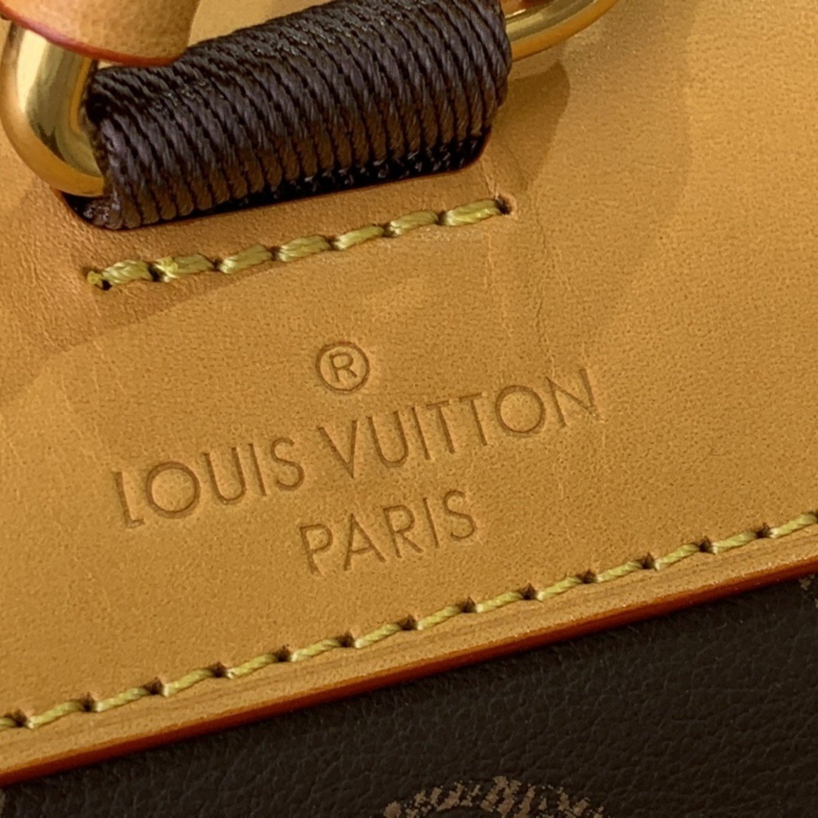 LV CHRISTOPHER m14038