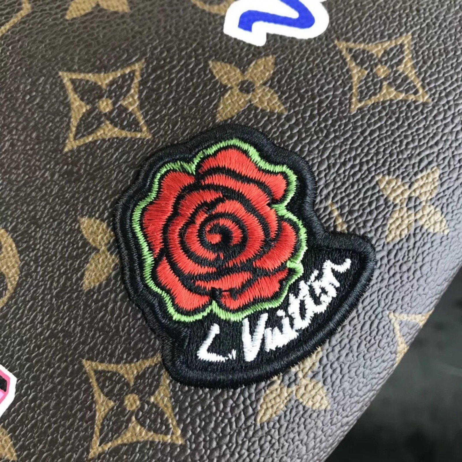 LV CITY Bag M63447SY