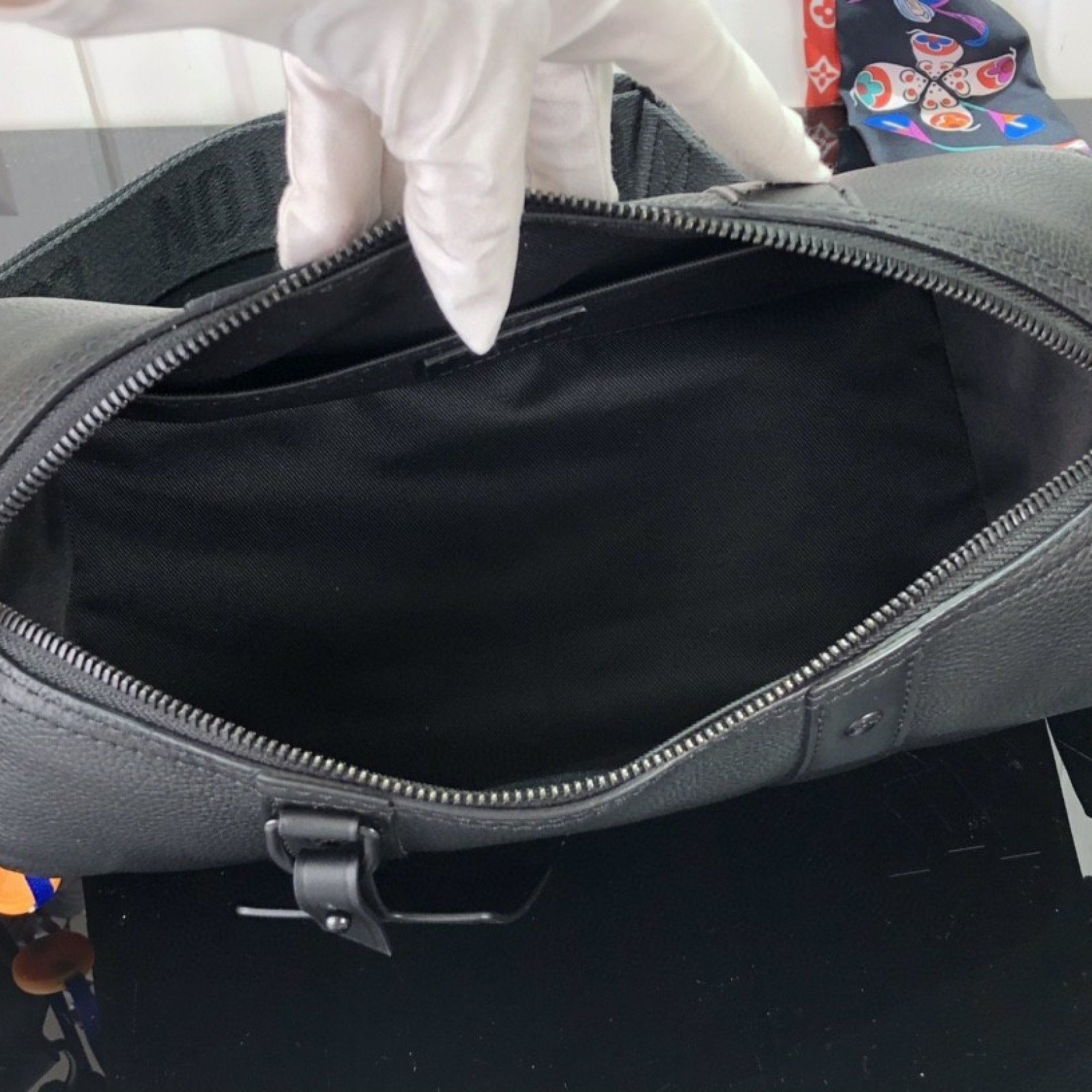 LV CITY KEEPALL M59255
