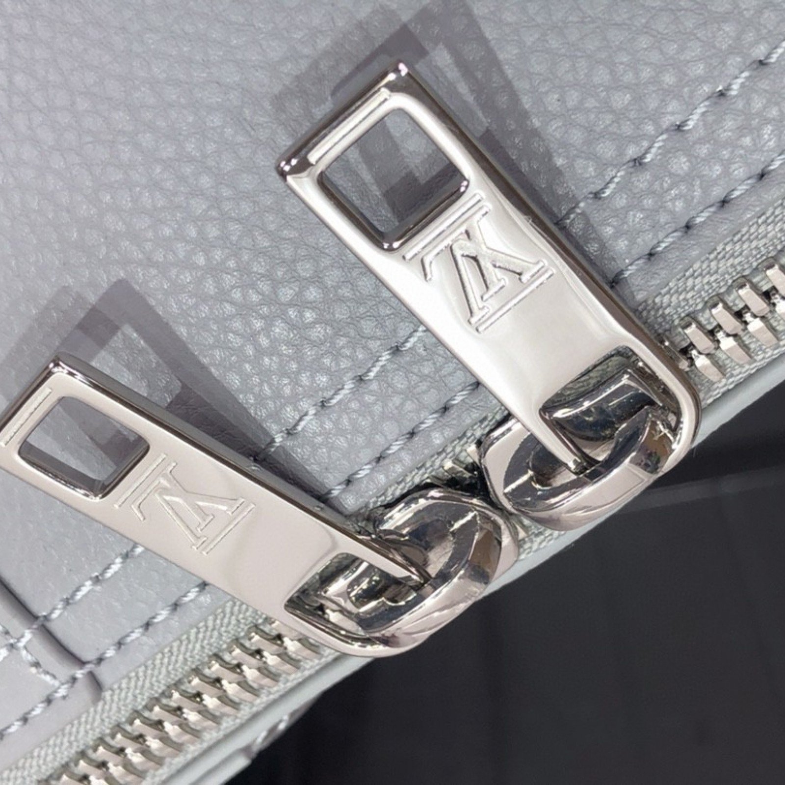 LV CITY KEEPALL M59328