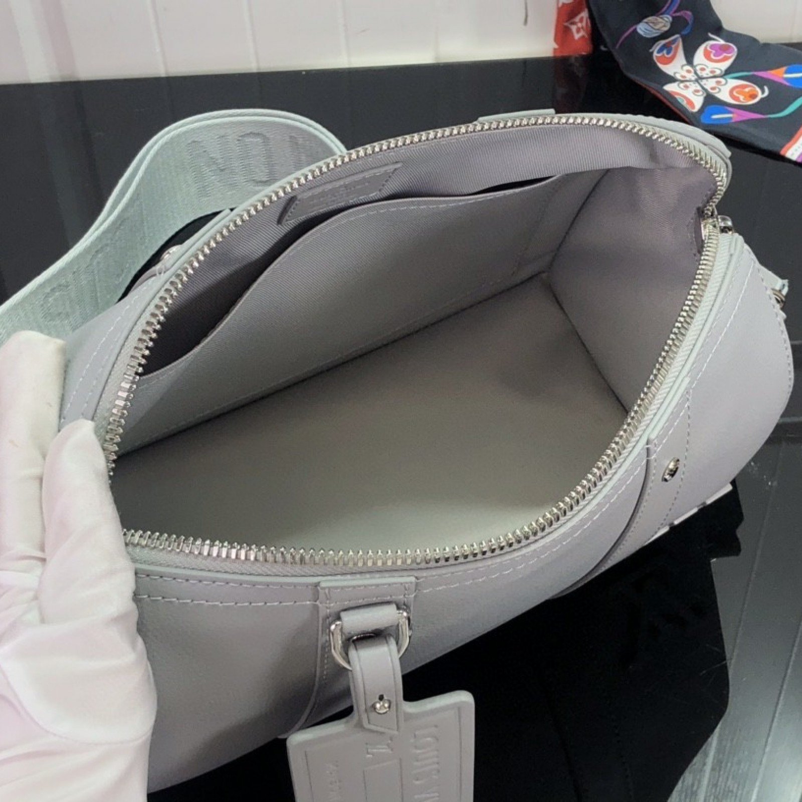 LV CITY KEEPALL M59328