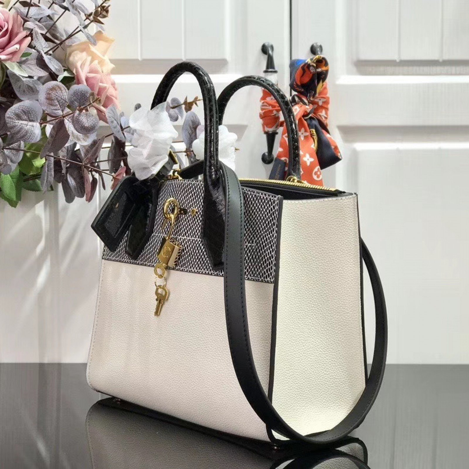 LV CITY STEAMER N95975BM