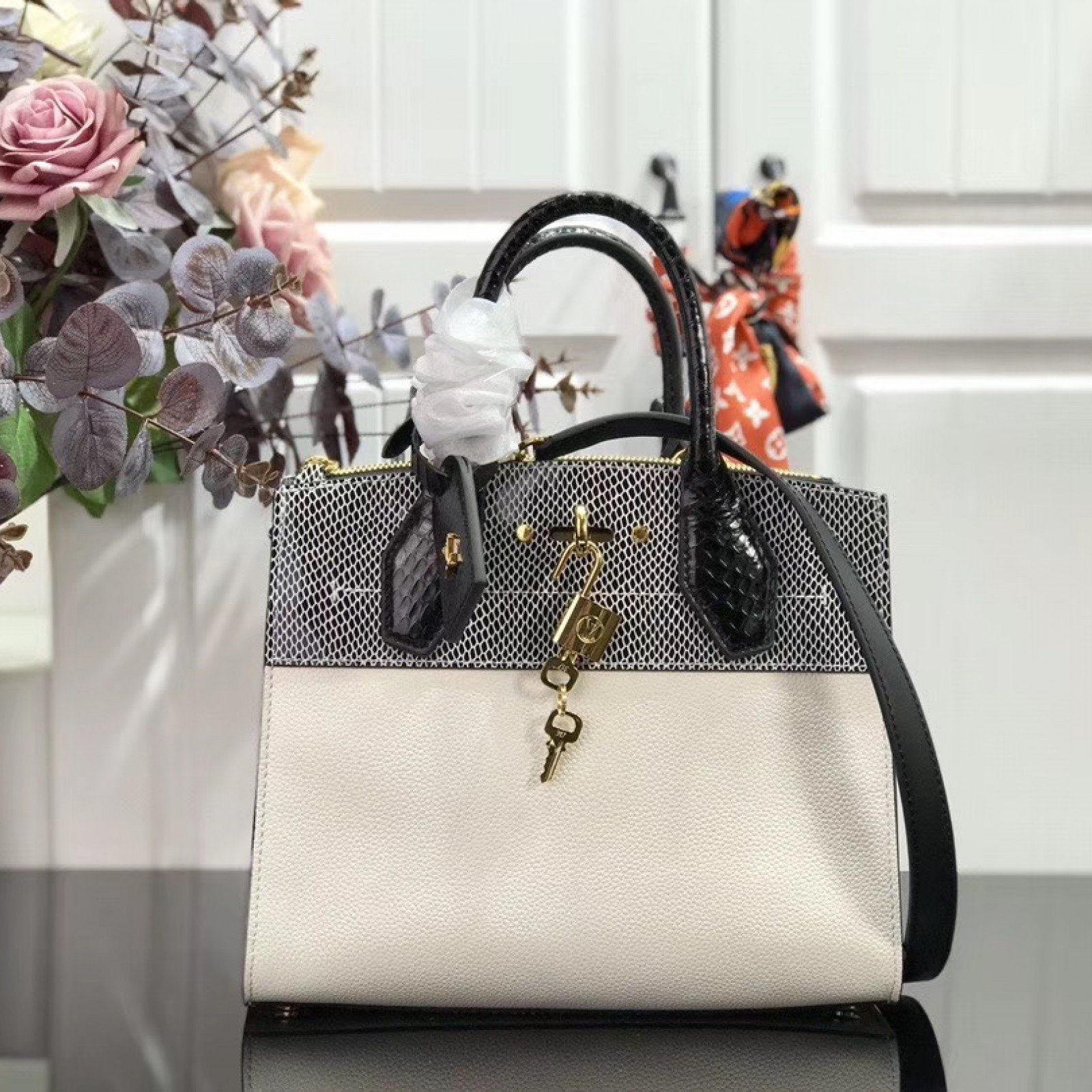 LV CITY STEAMER N95975BM
