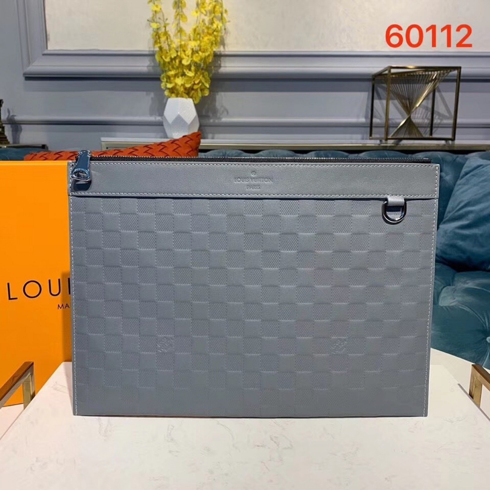 LV CLUTCH BAG N60112