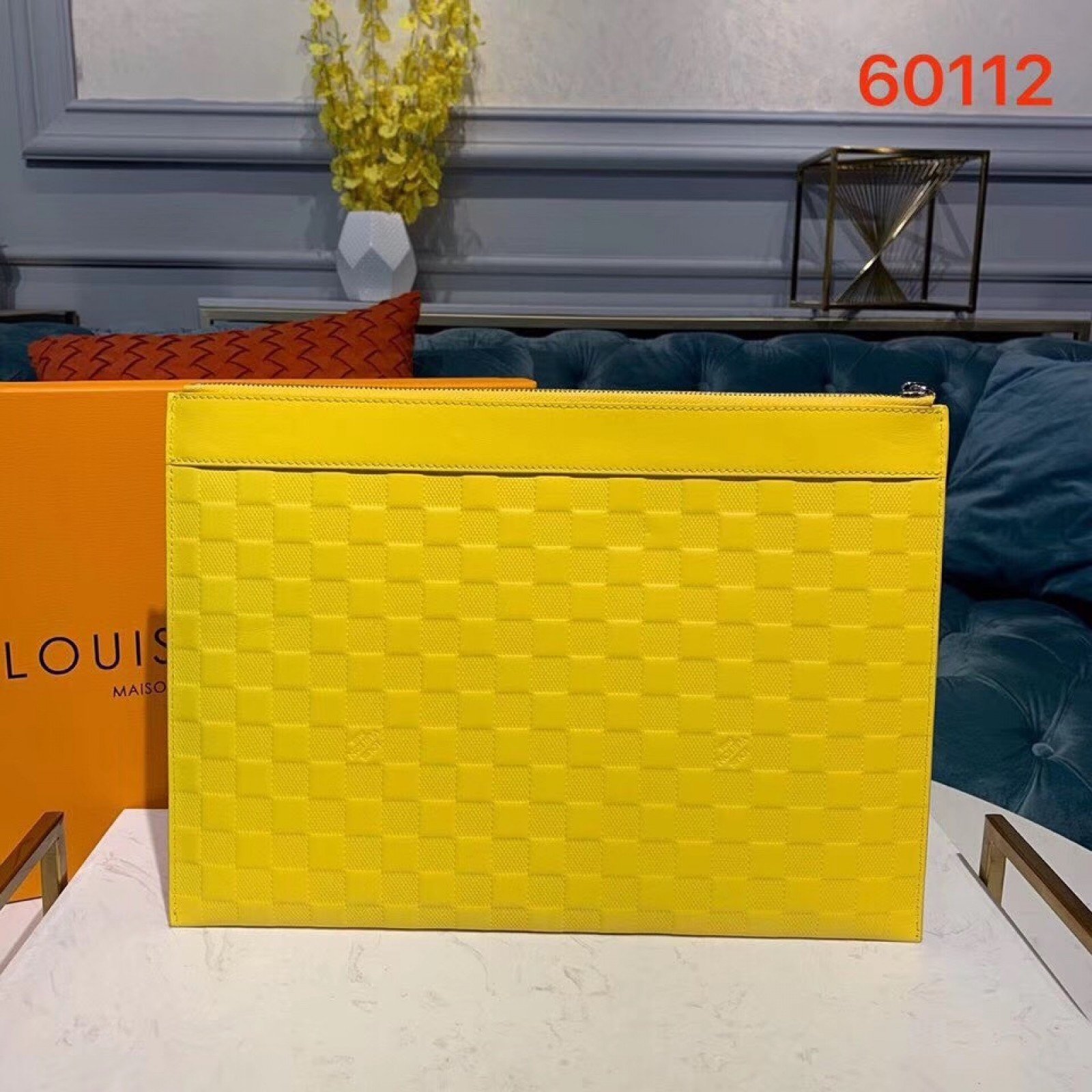 LV CLUTCH BAG N60112