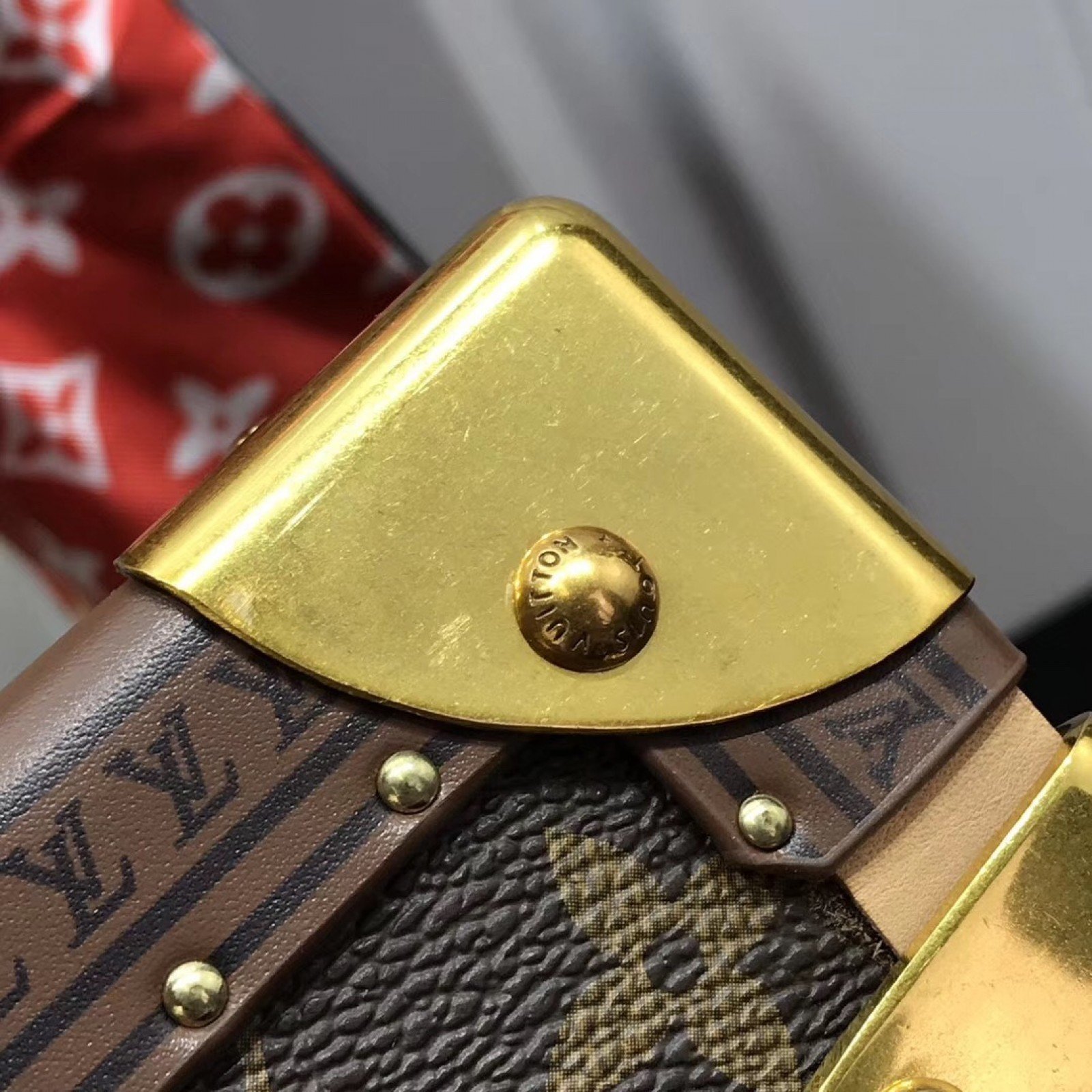LV COFFRET 8 MONTRES M20039