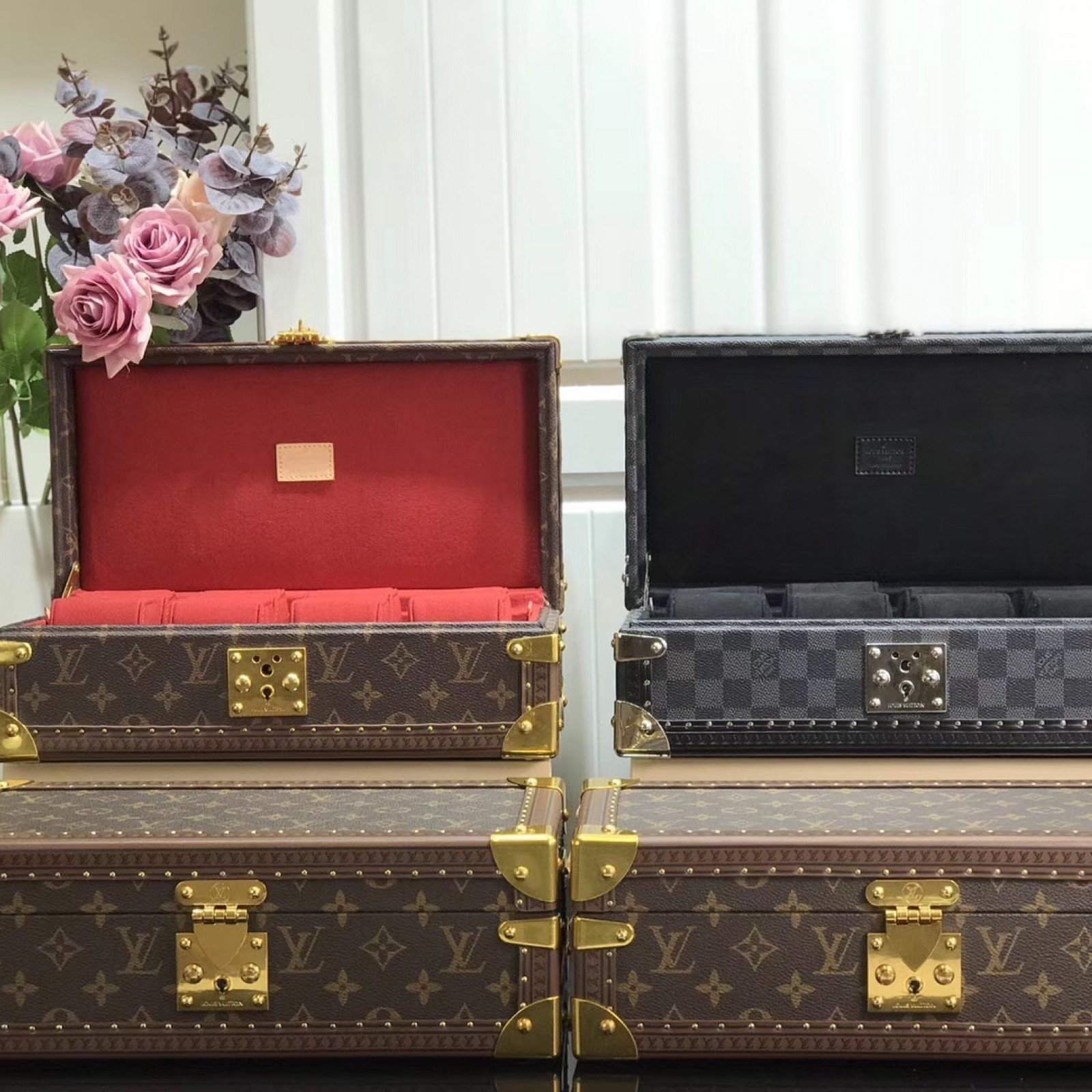 LV COFFRET 8 MONTRES M20039