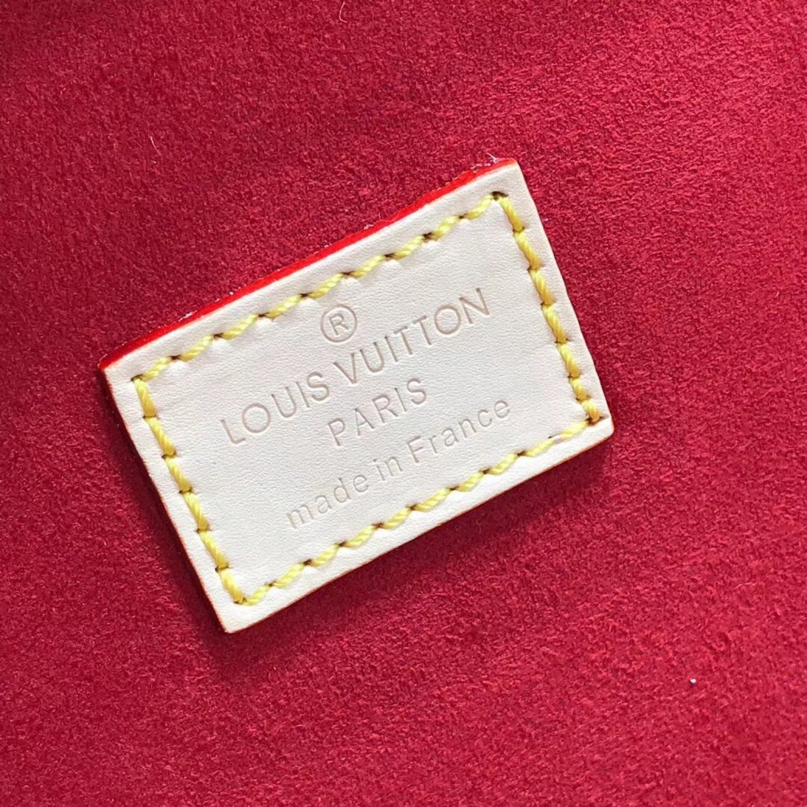 LV COFFRET JOAILLERIE M20040