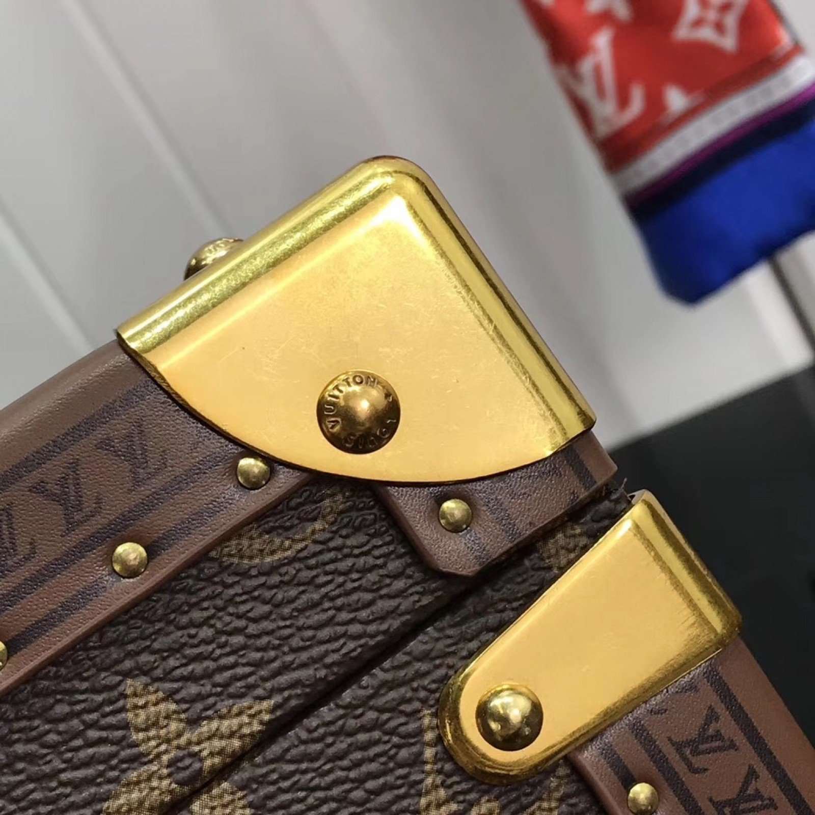 LV COFFRET JOAILLERIE M20040