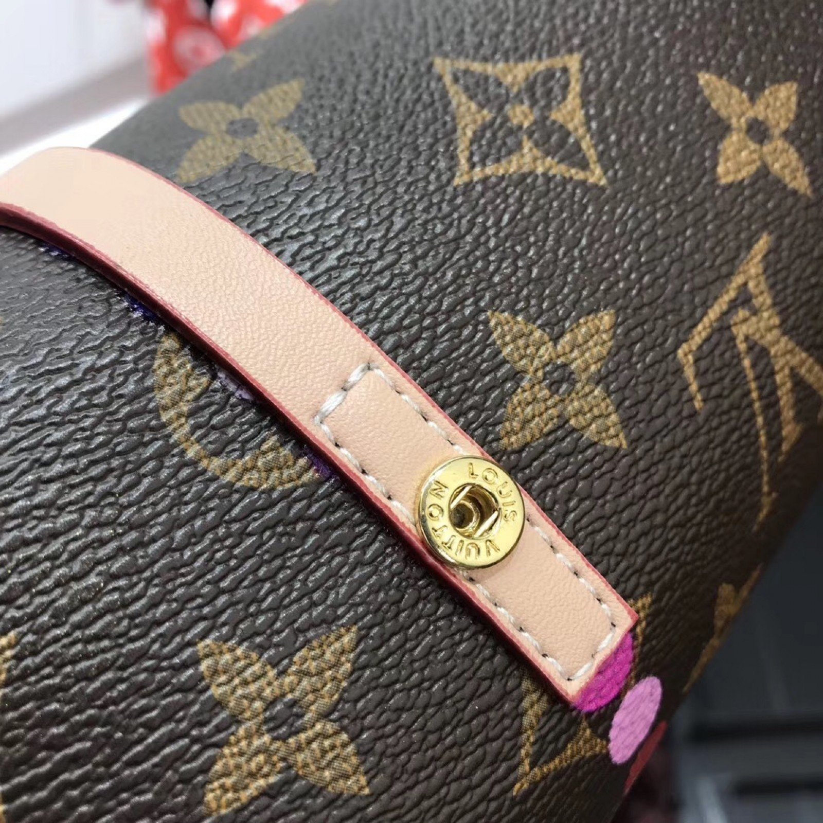 LV COLORED PENCILS POUCH GI0374