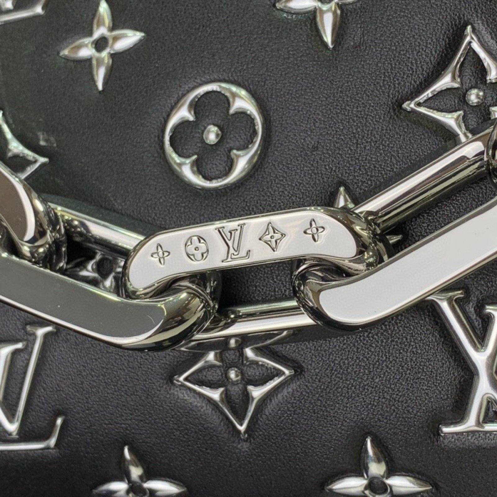 LV COUSSIN BB M20574