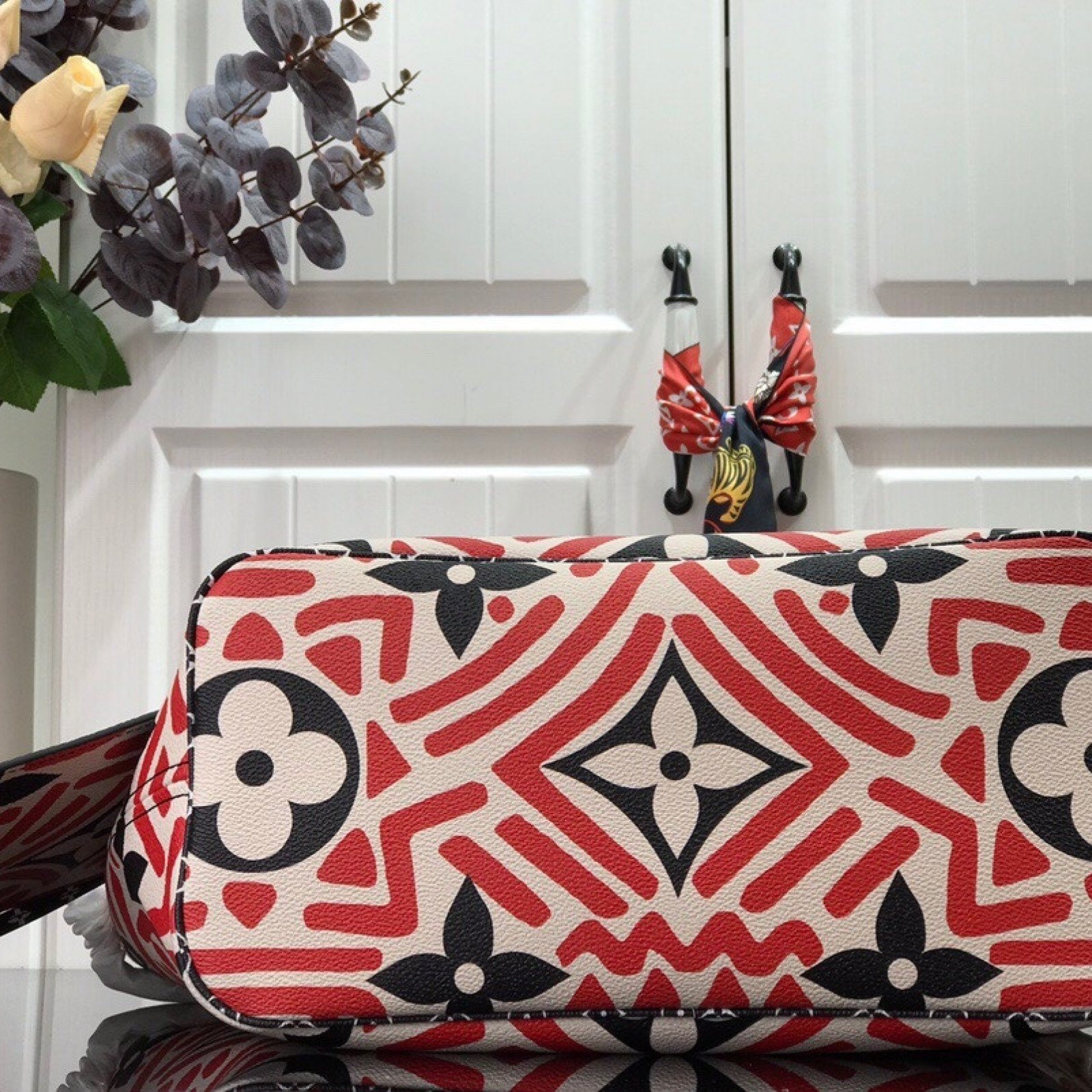 LV CRAFTY NEVERFULL MM M56584